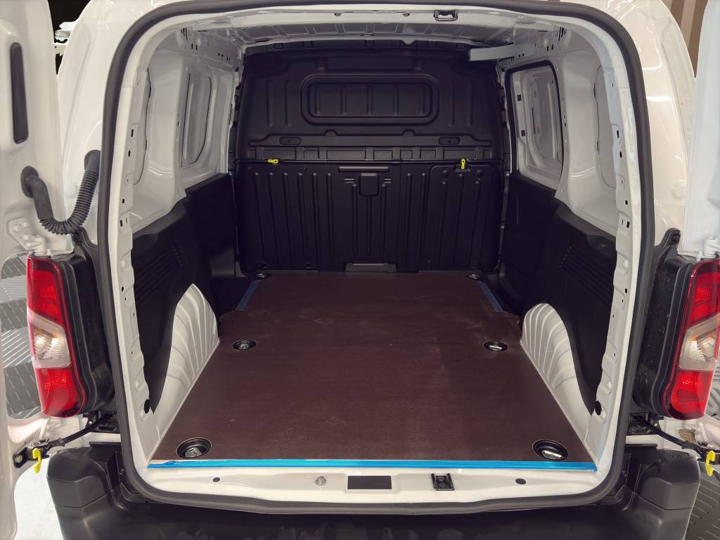 OPEL Combo Cargo 1.5 start/stop-image-10