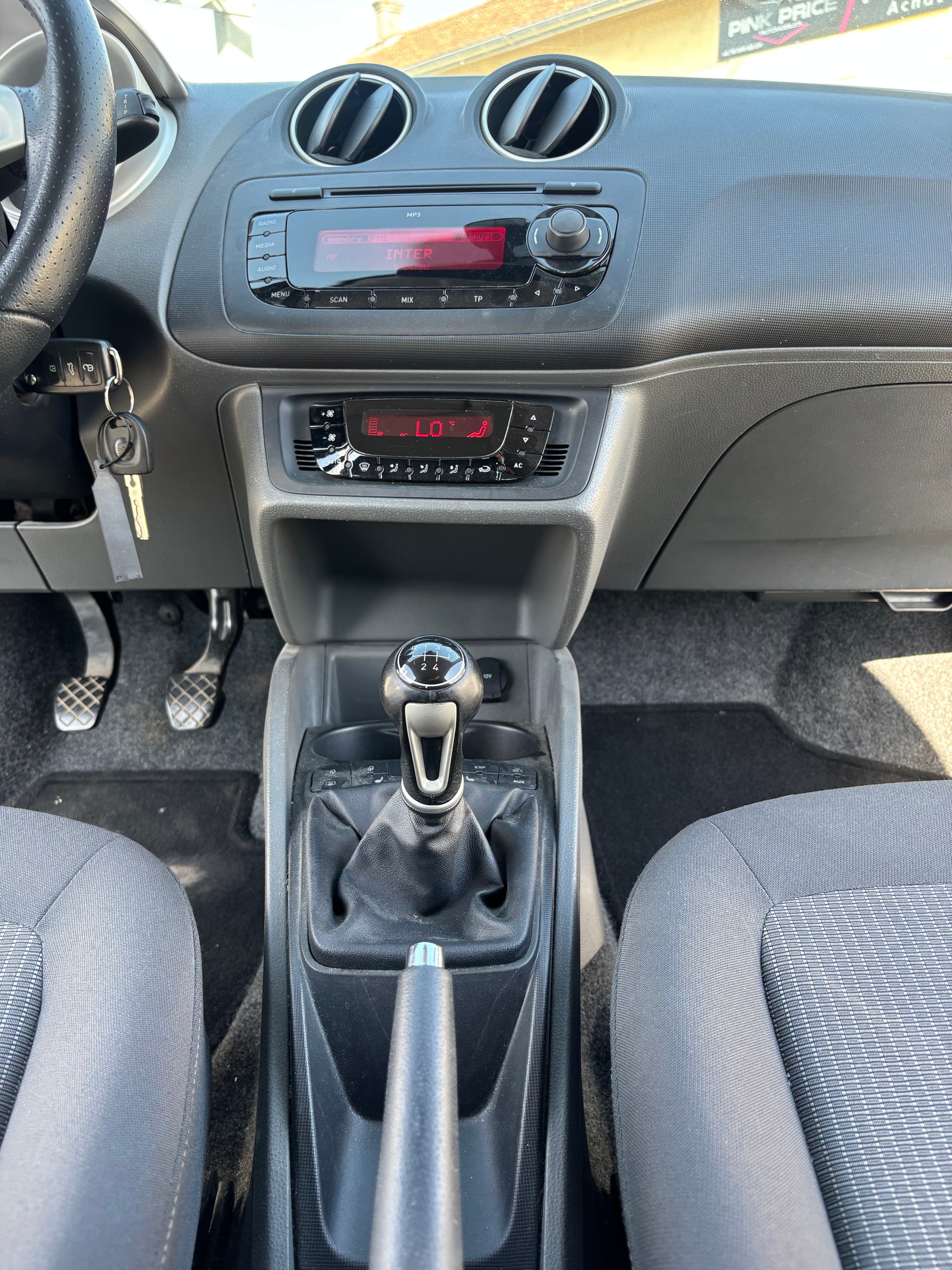 SEAT Ibiza SC 1.2 TSI Style-image-9