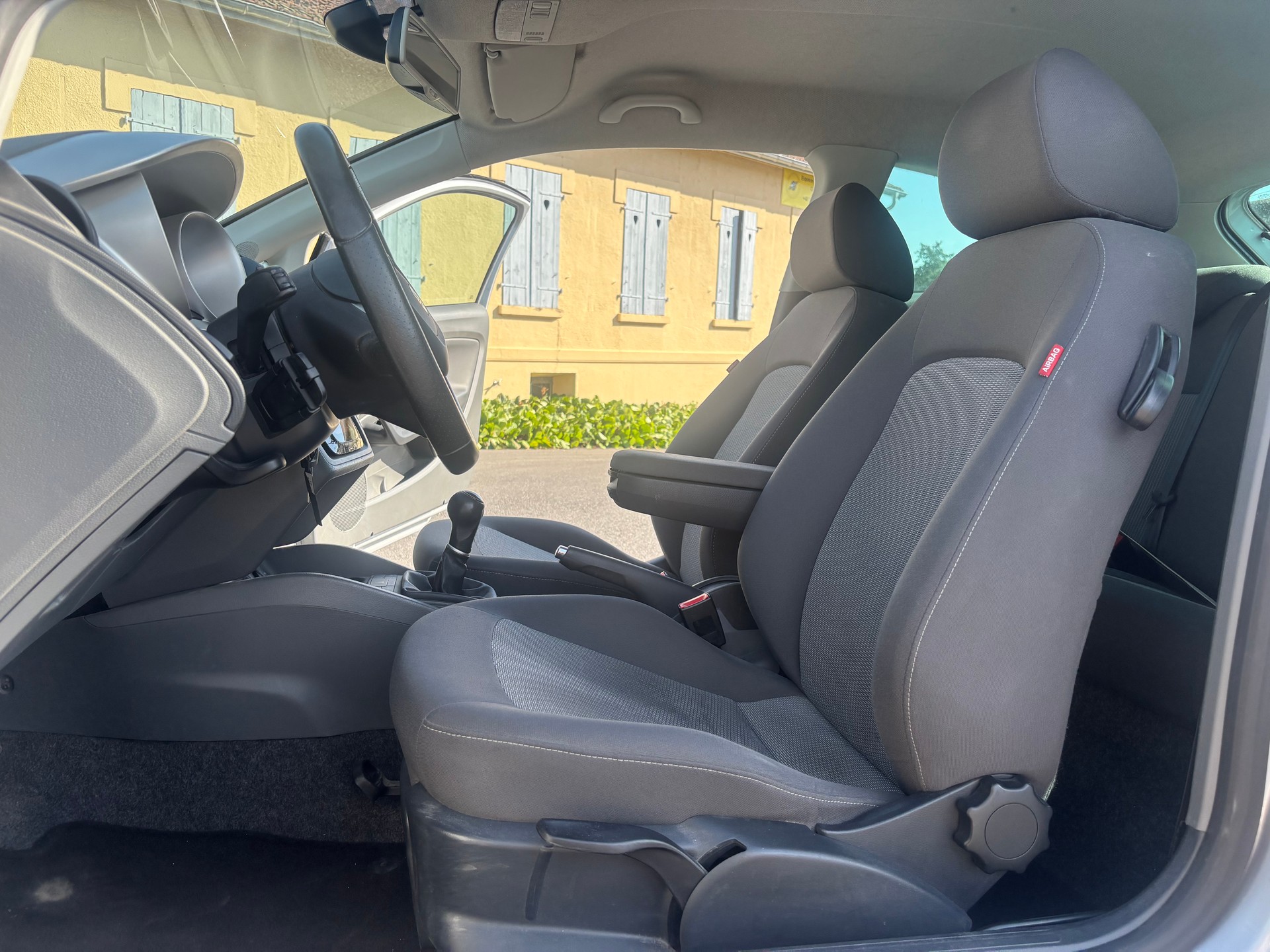 SEAT Ibiza SC 1.2 TSI Style-image-11