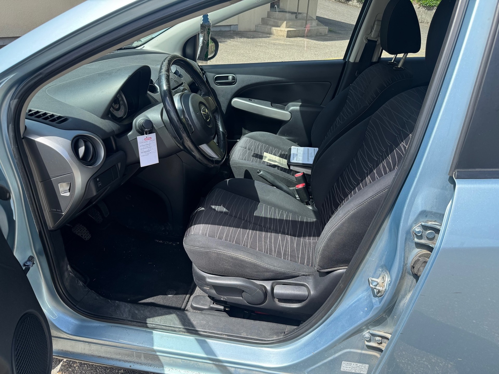 MAZDA 2 1.3i 16V Exclusive-image-10
