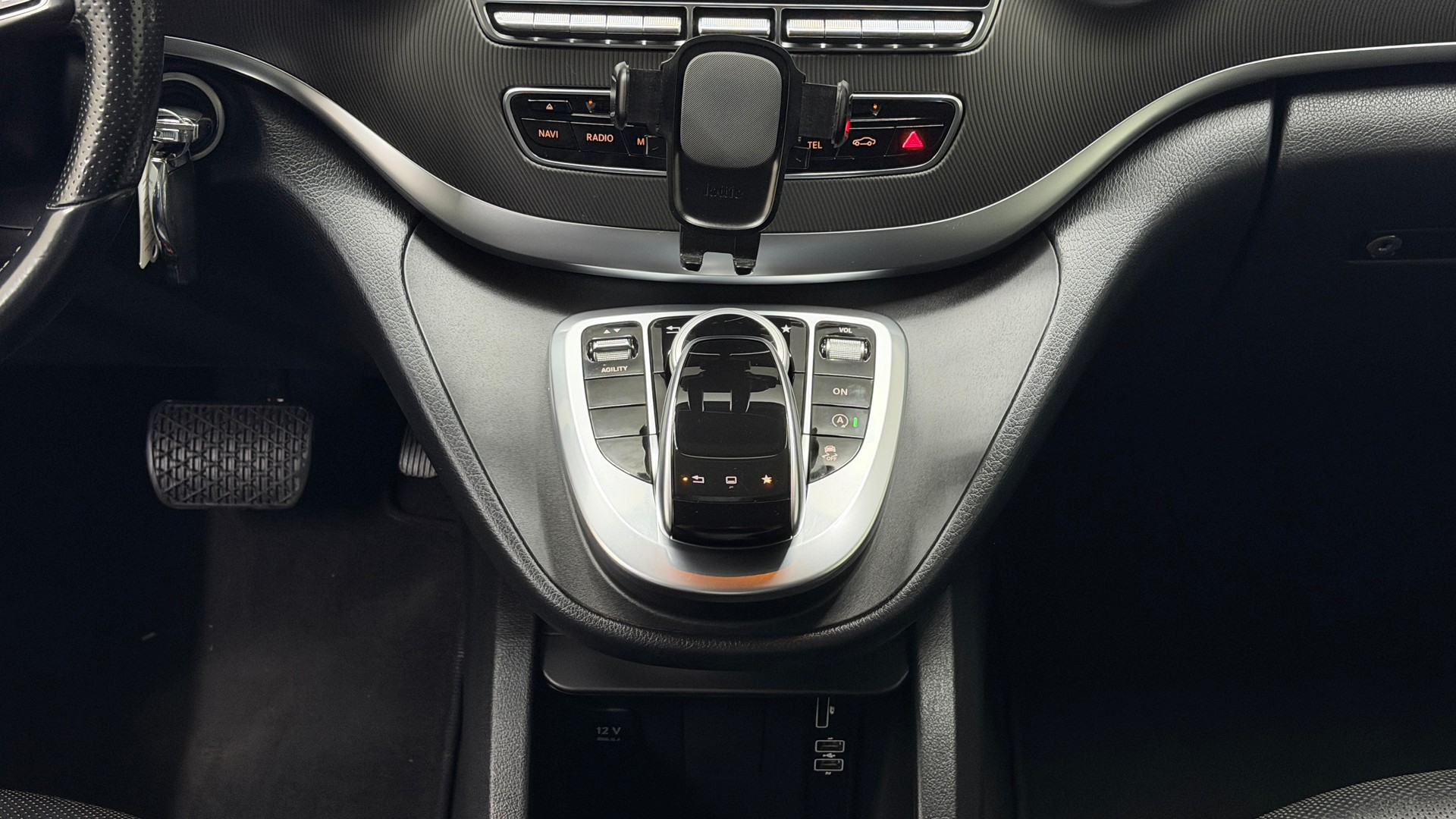 MERCEDES-BENZ V 250 d Avantgarde lang 4Matic 7G-Tronic-image-12