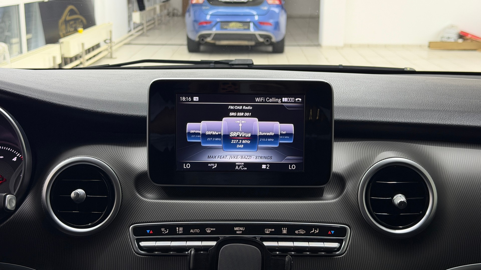 MERCEDES-BENZ V 250 d Avantgarde lang 4Matic 7G-Tronic-image-11