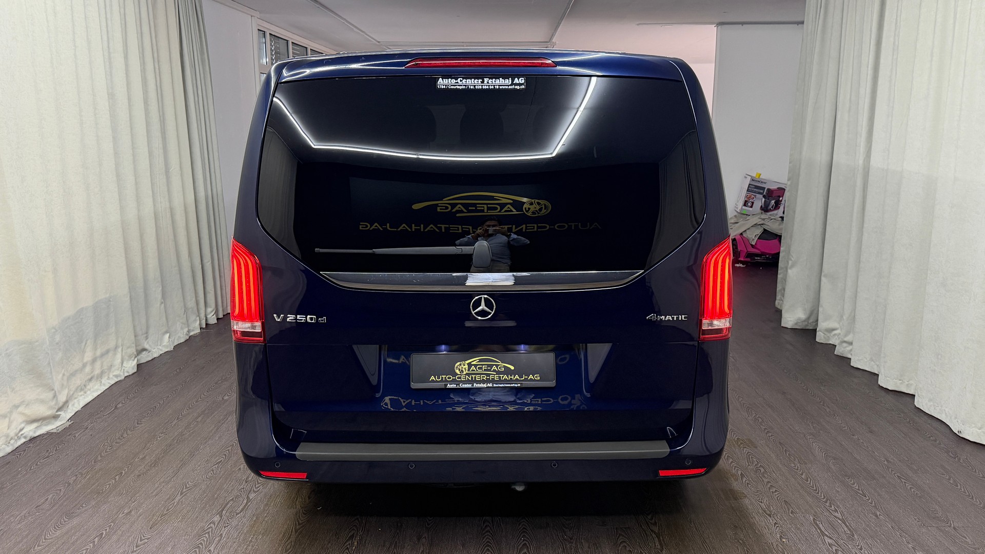 MERCEDES-BENZ V 250 d Avantgarde lang 4Matic 7G-Tronic-image-4