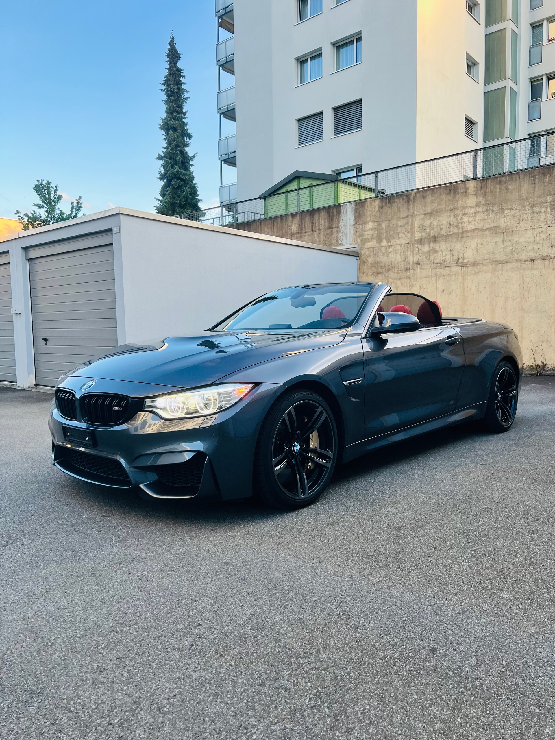 BMW M4-image-0