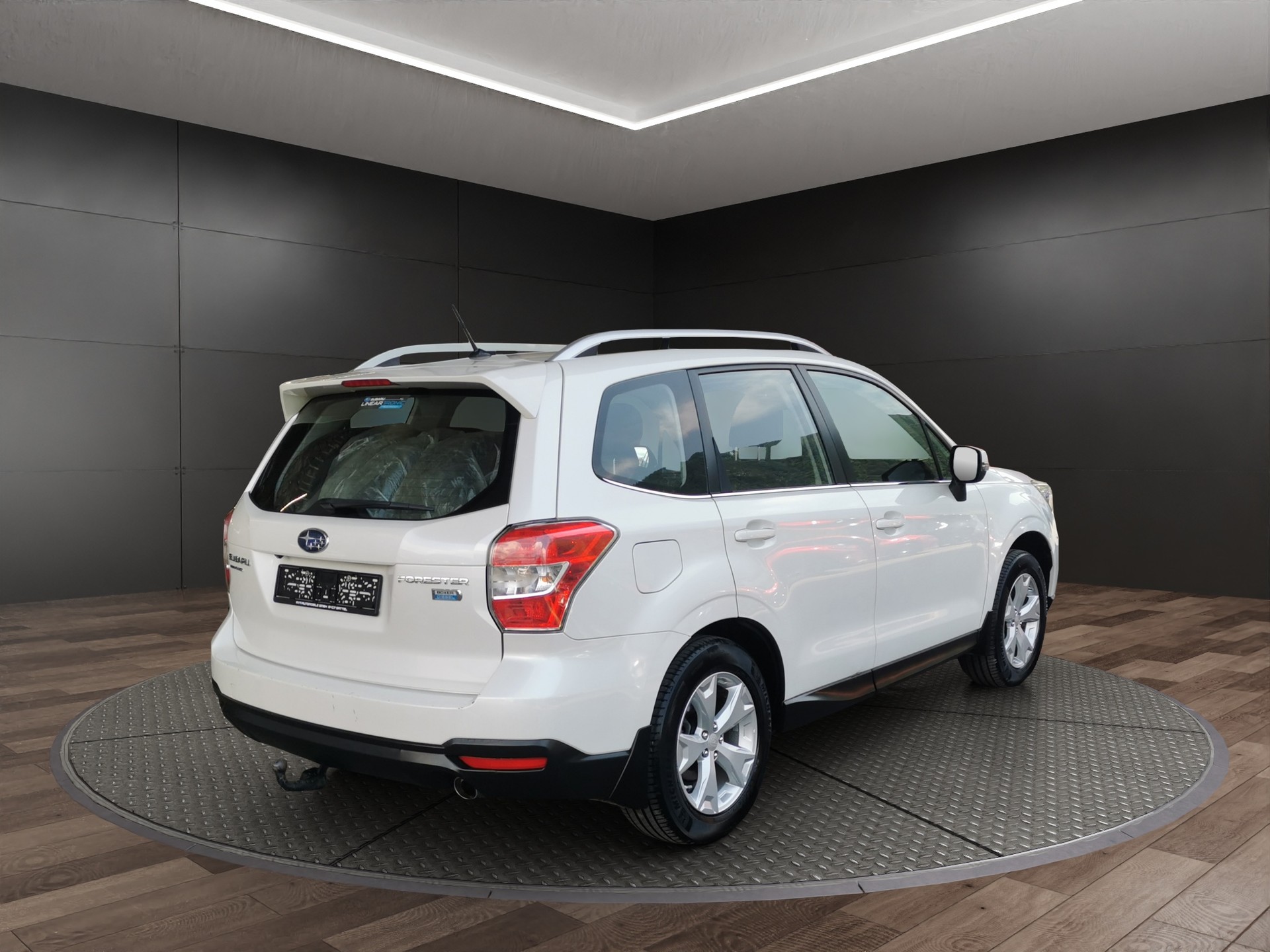 SUBARU Forester 2.0D Swiss-image-5