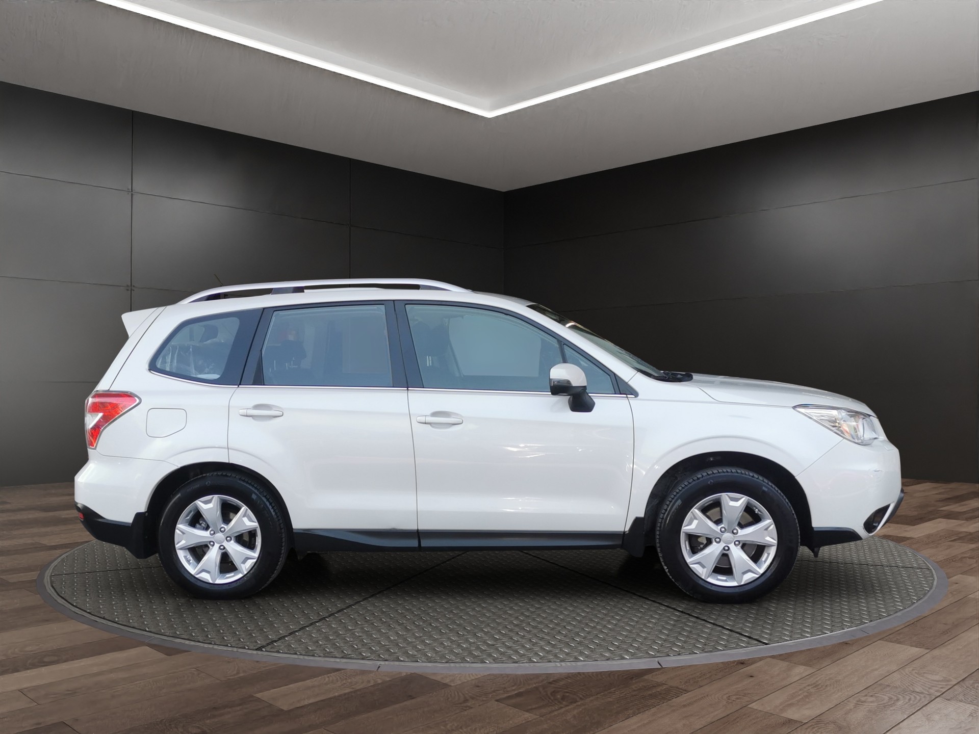 SUBARU Forester 2.0D Swiss-image-4