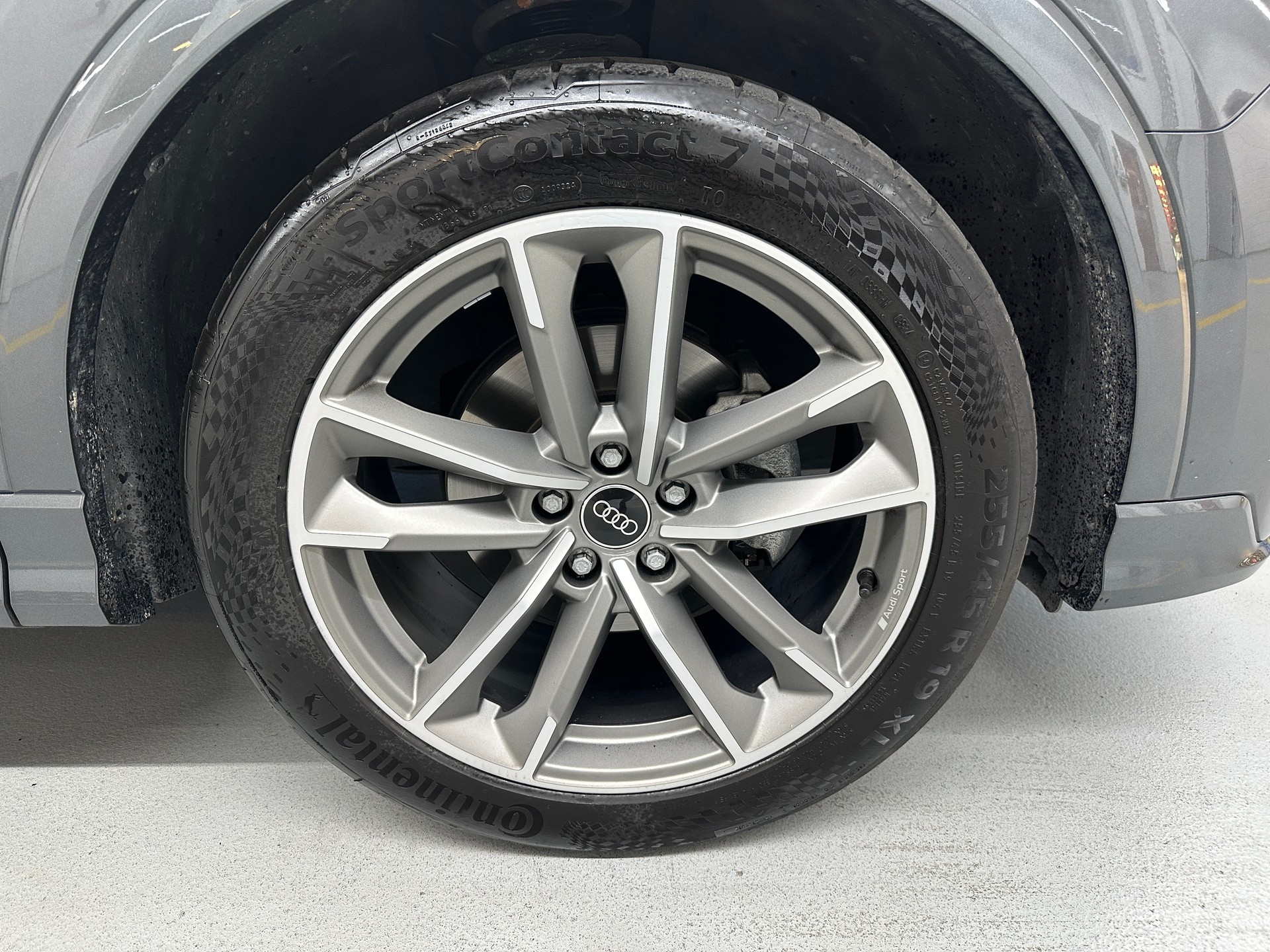 AUDI Q3 35 TDI S line quattro S-tronic-image-6