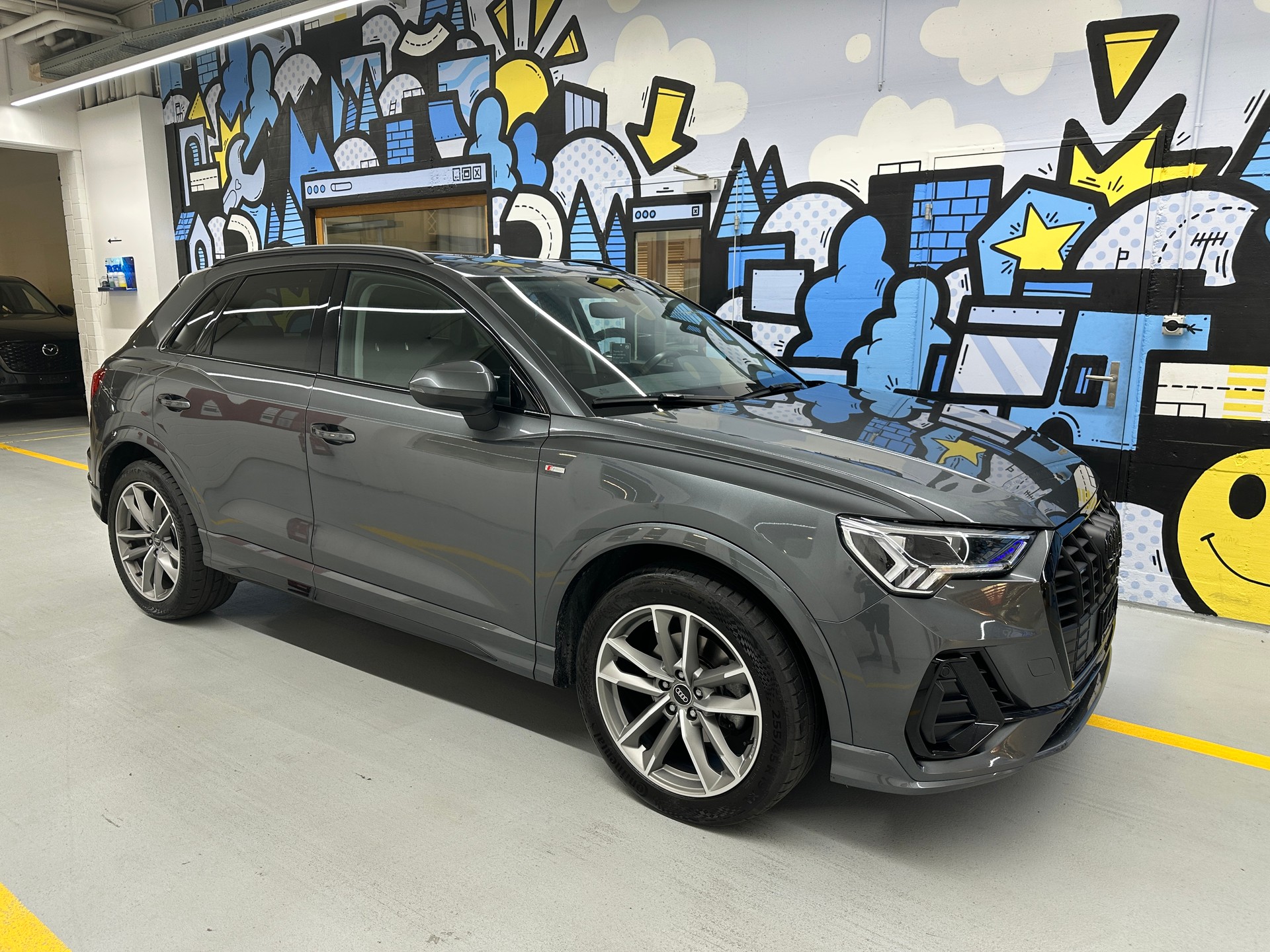 AUDI Q3 35 TDI S line quattro S-tronic-image-0