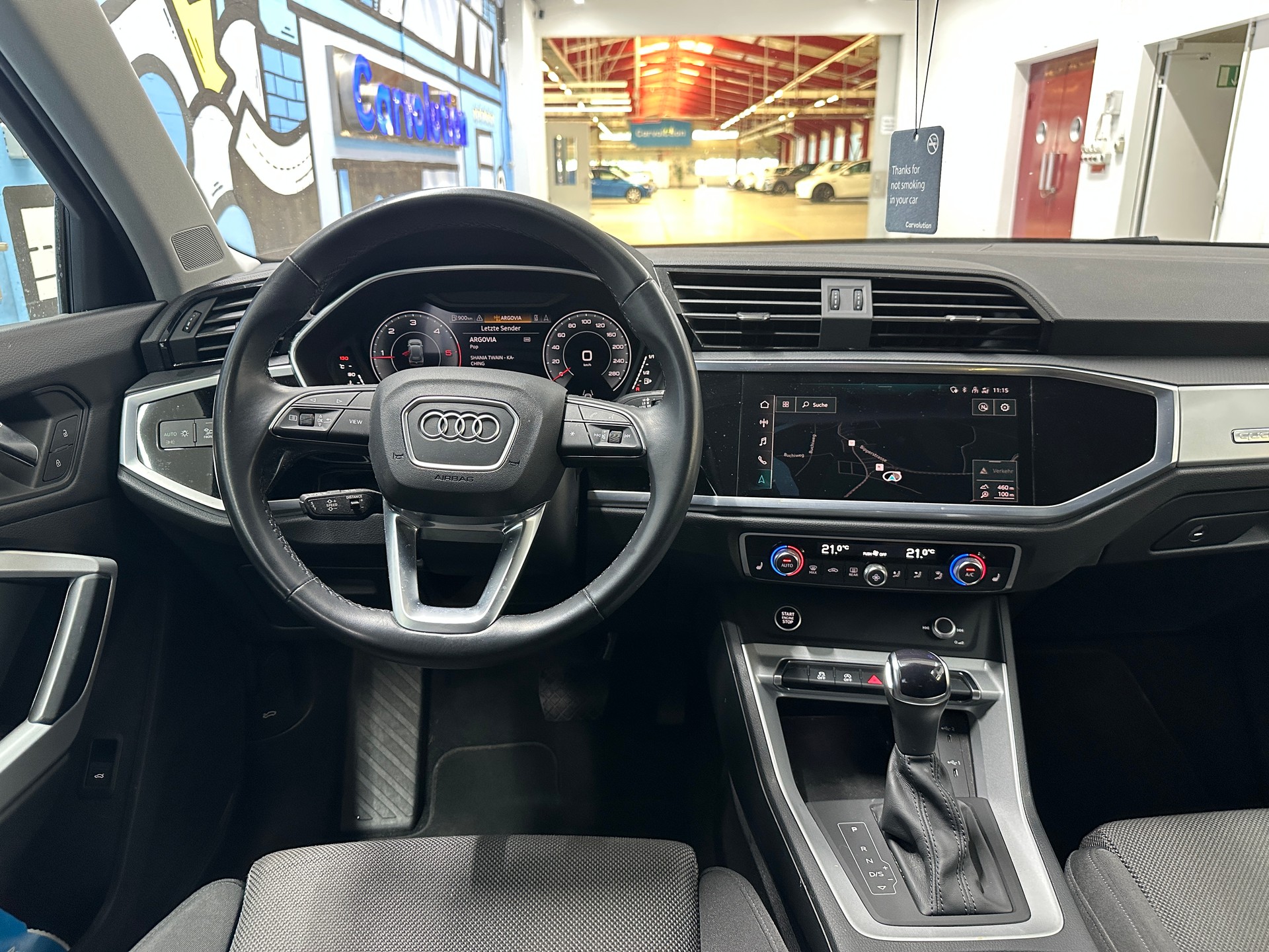AUDI Q3 35 TDI S line quattro S-tronic-image-9
