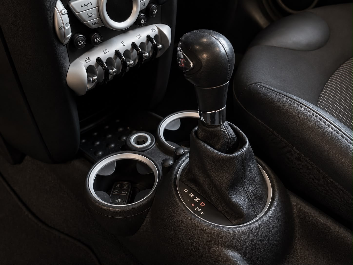MINI Cooper S Steptronic-image-10