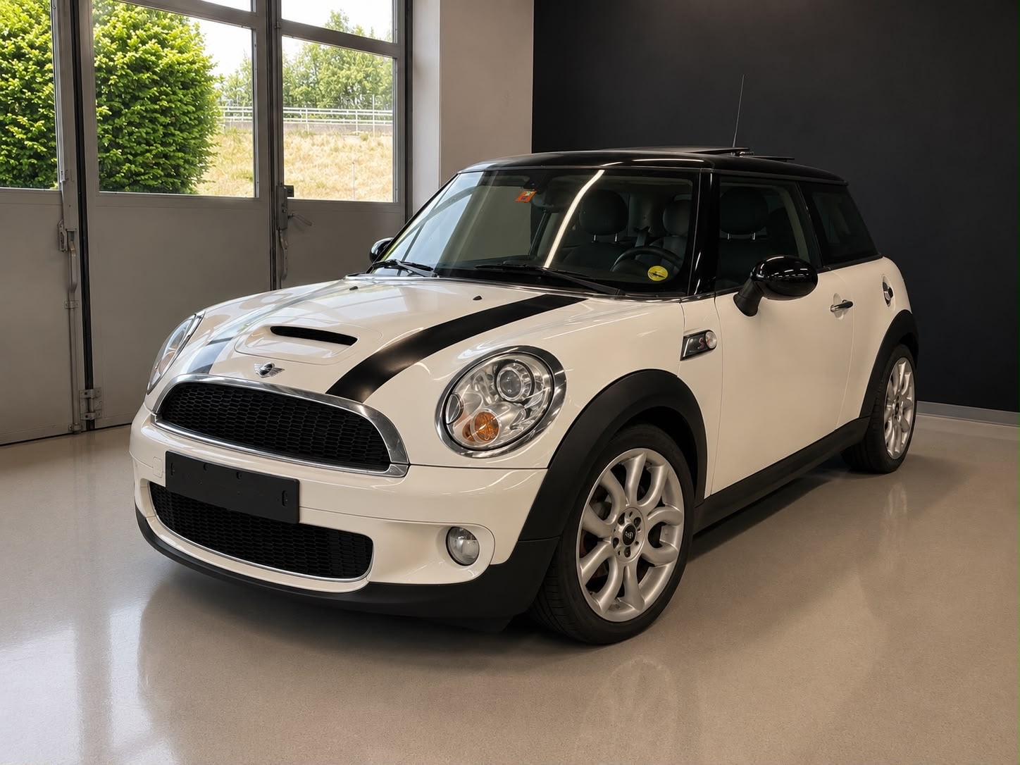 MINI Cooper S Steptronic-image-1