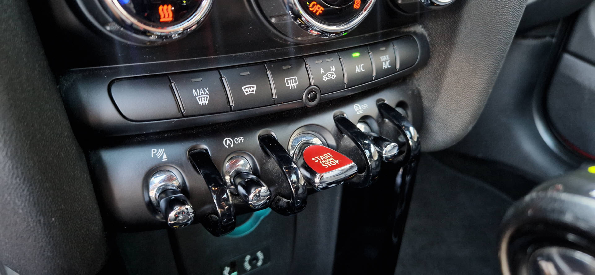 MINI Mini F56 2.0i Cooper S SAG JCW-image-9