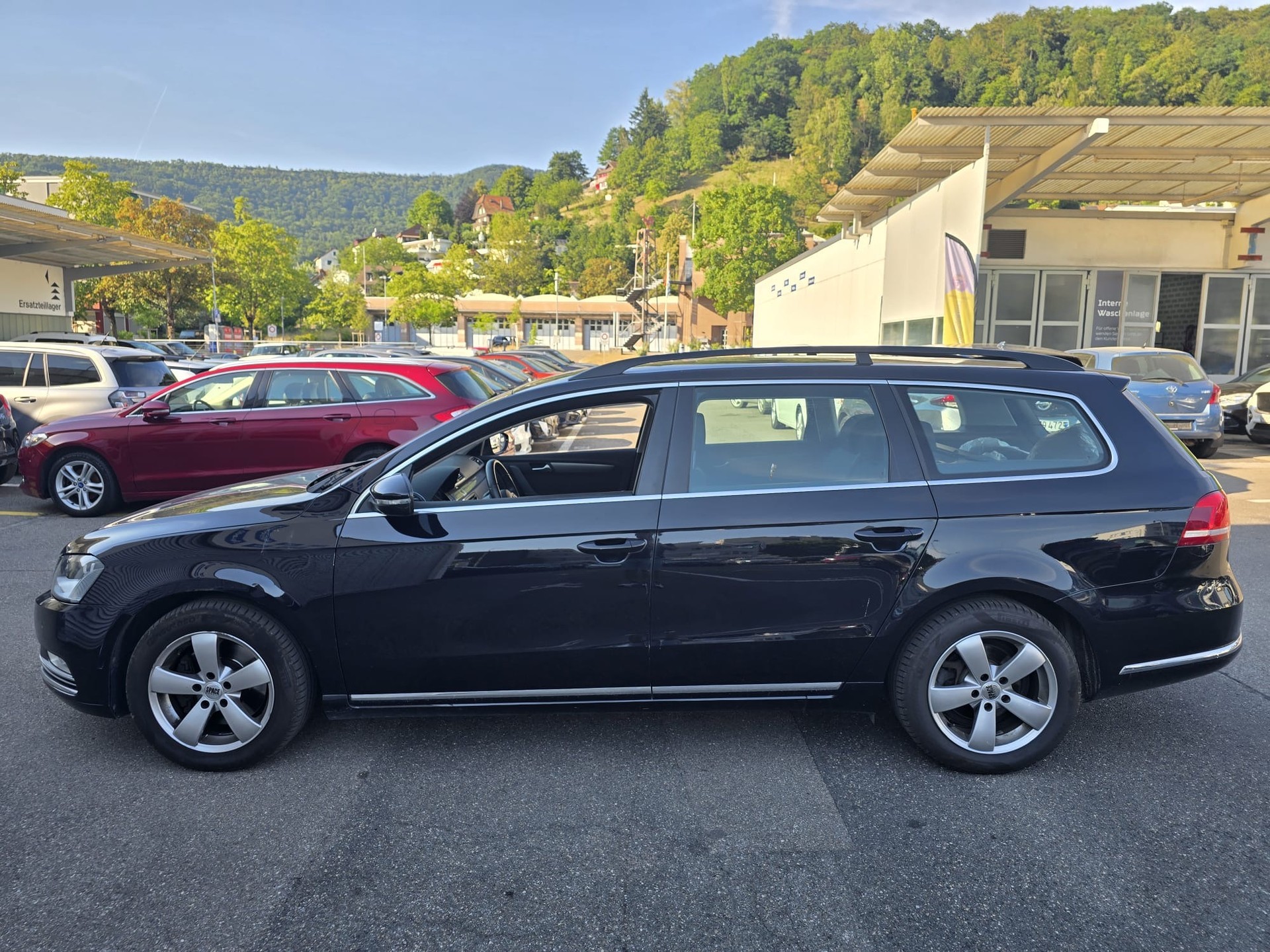 VW Passat Variant 2.0 TDI BMT Trendline 4M-image-7