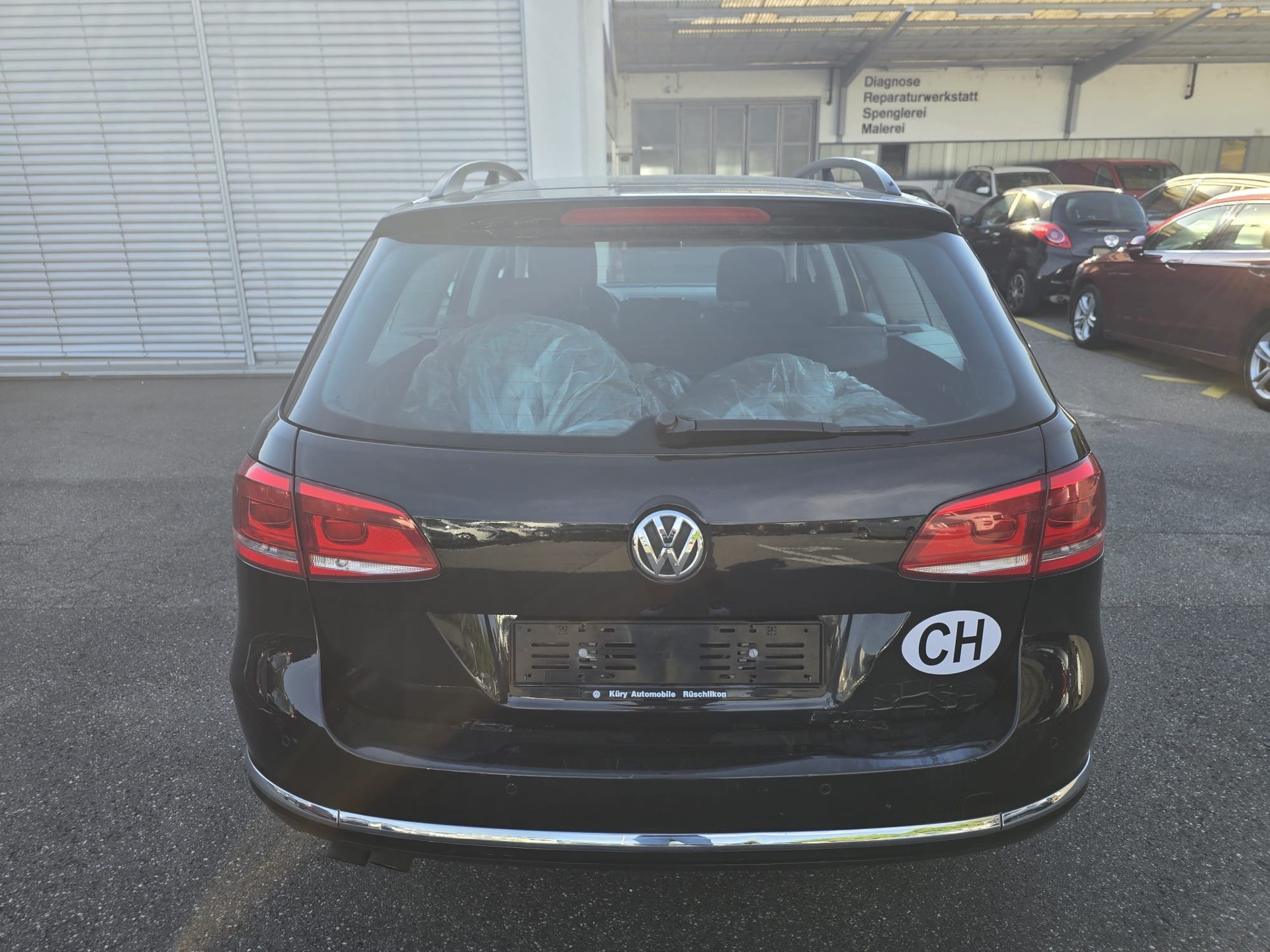 VW Passat Variant 2.0 TDI BMT Trendline 4M-image-4