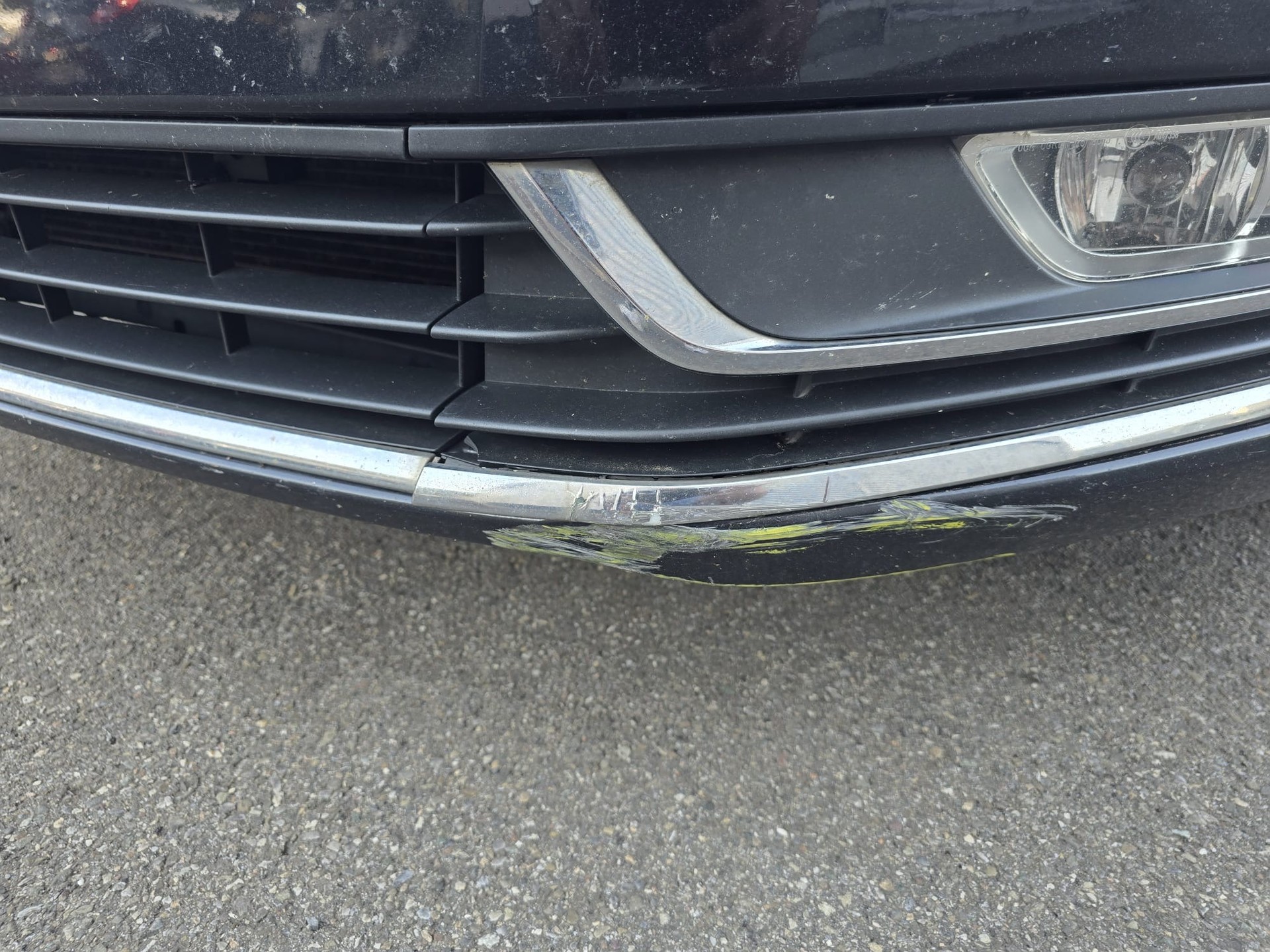 VW Passat Variant 2.0 TDI BMT Trendline 4M-image-8