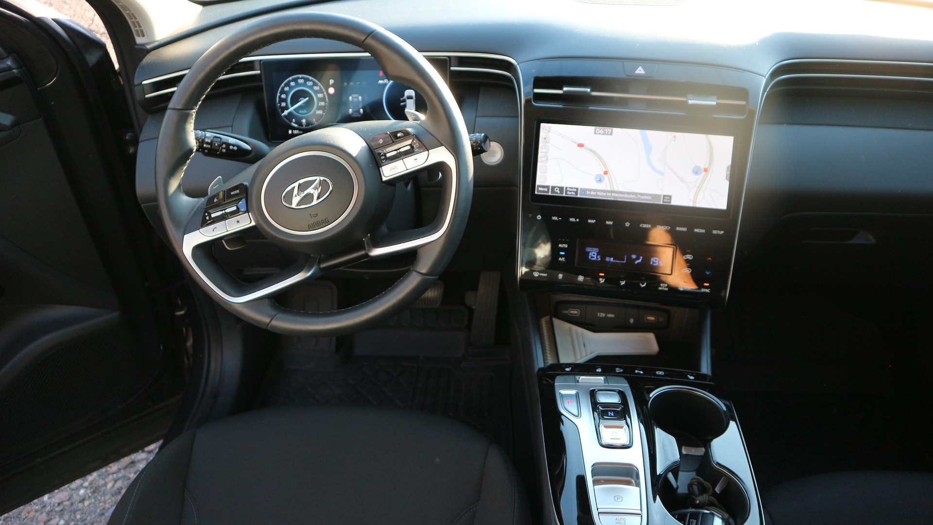 HYUNDAI Tucson 1.6 CRDI 48V MILD HYBRID 4WD DCT-image-6