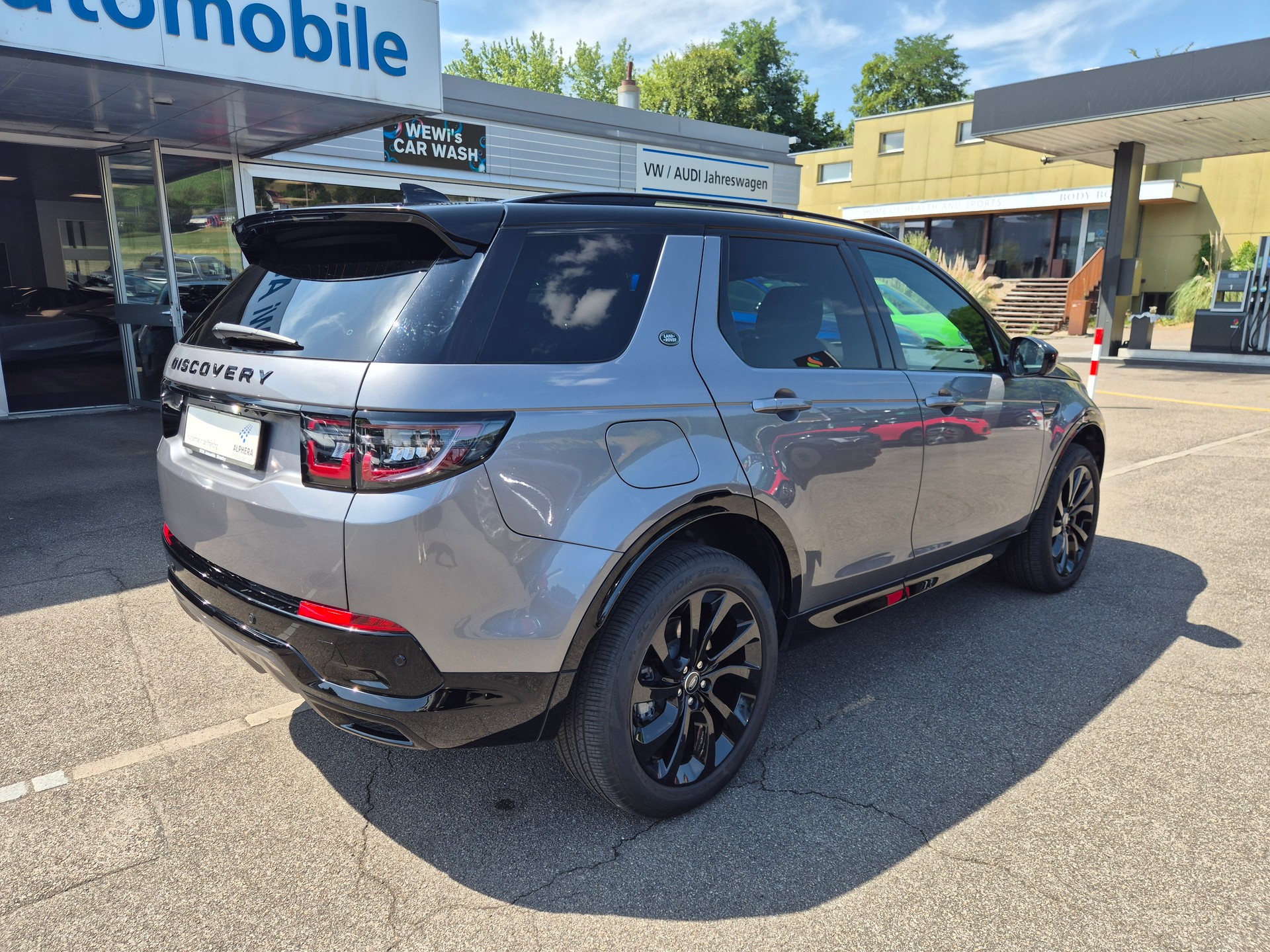 LAND ROVER Discovery Sport D200 2.0D TD4 MHEV HSE AT9-image-4