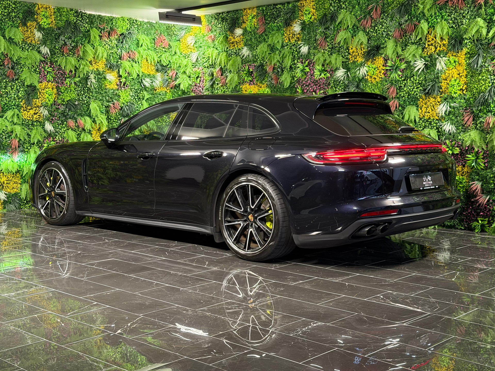 PORSCHE Panamera 4 E-Hybrid Sport Turismo PDK-image-5