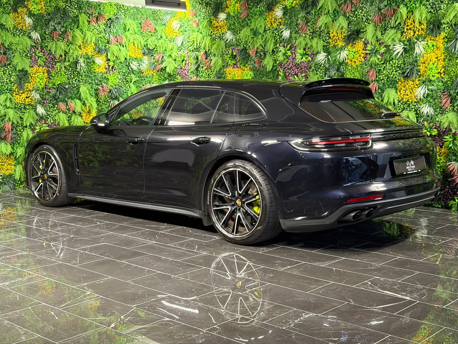PORSCHE Panamera 4 E-Hybrid Sport Turismo PDK-image-4