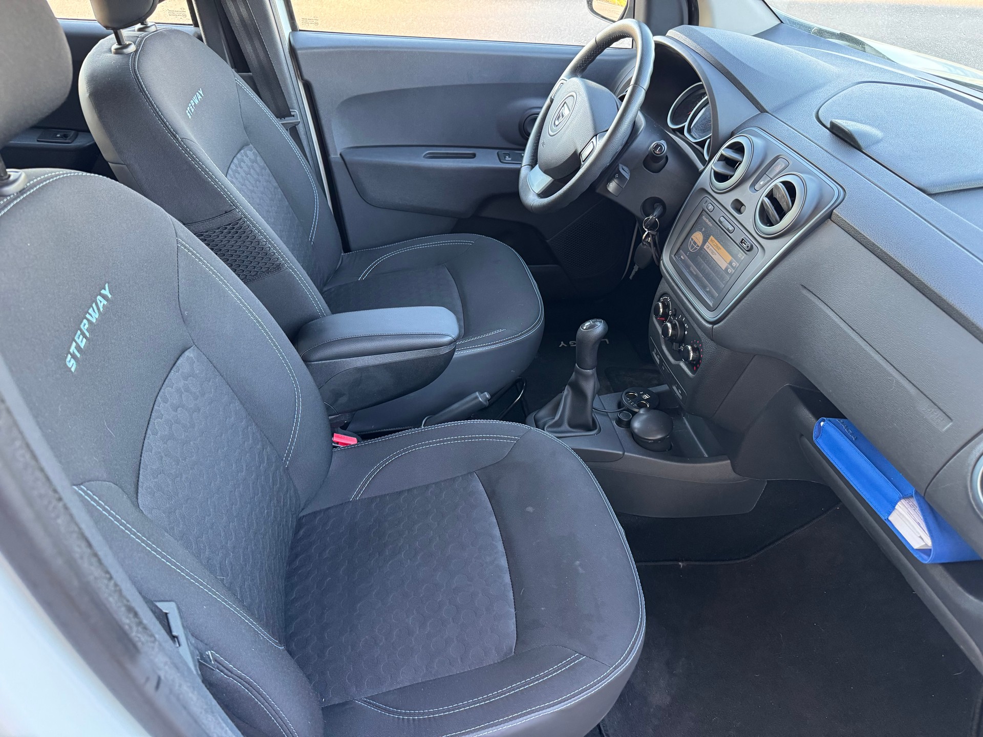 DACIA Lodgy 1.2 T Stepway 7PL-image-11