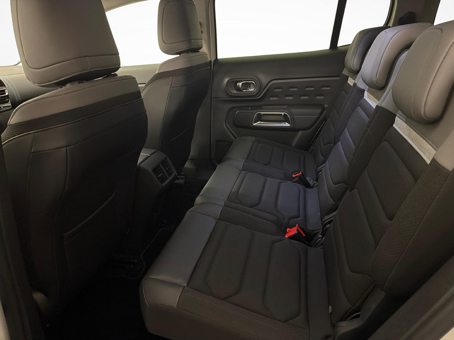 CITROEN C5 Aircross 1.6 Plug-in Hybrid Swiss Edition-image-11