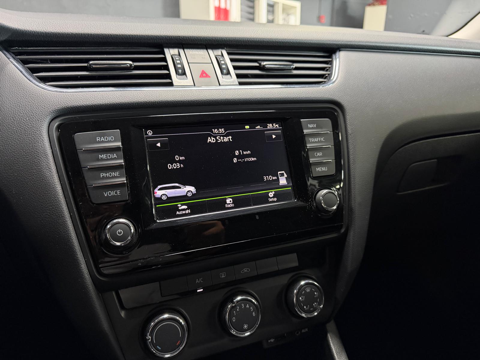 SKODA Octavia Combi 1.6 TDI Ambition White Edition Frisch ab MFK & Frisch ab Service-image-17