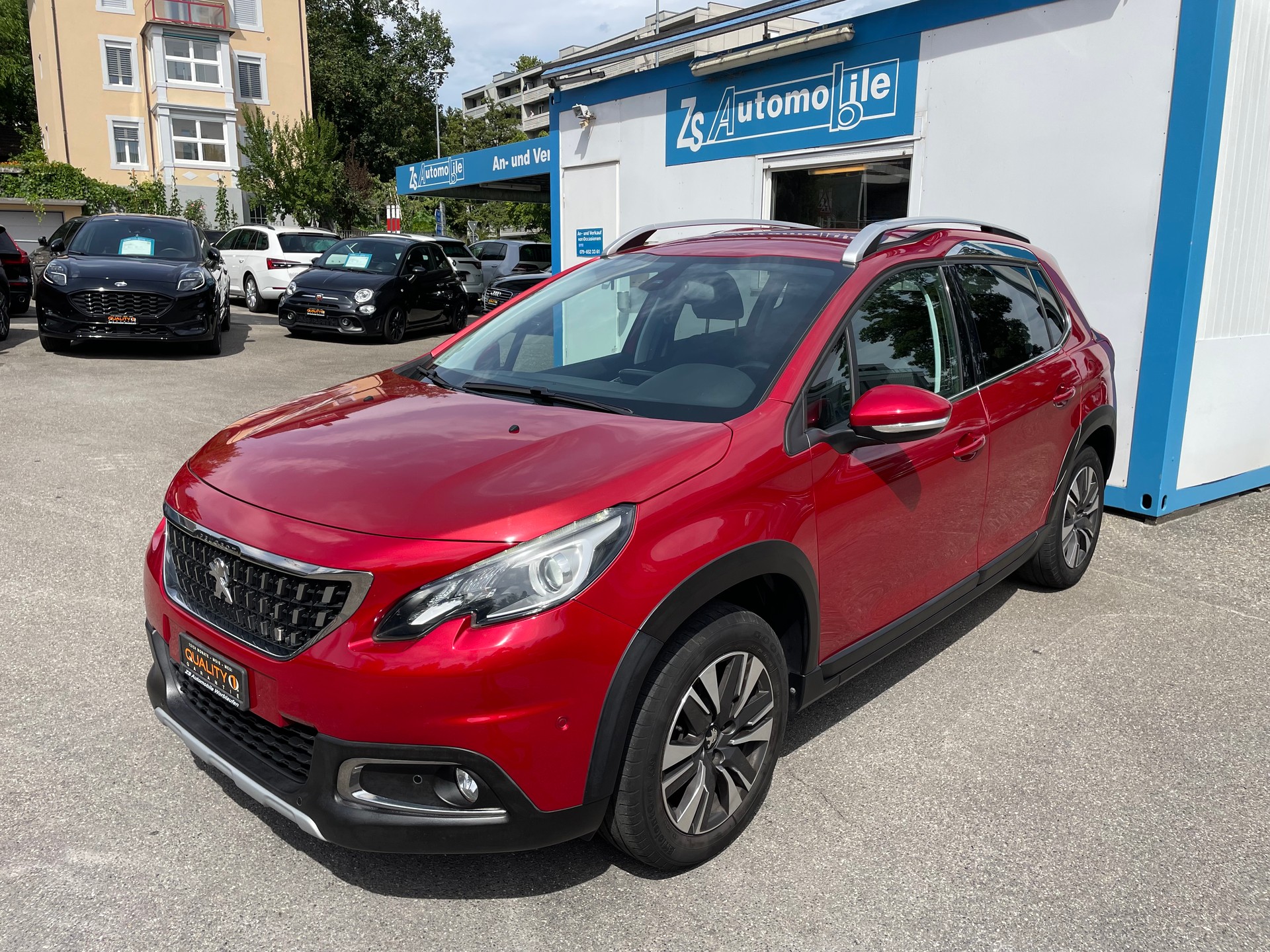 PEUGEOT 2008 1.2 PureTech Allure EAT6-image-0