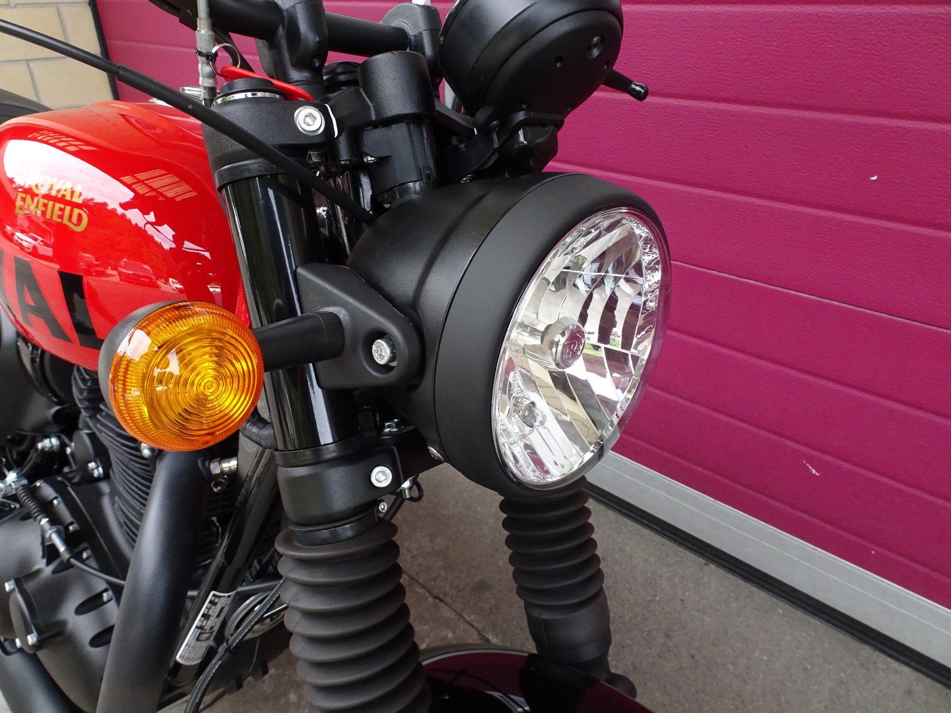 ROYAL ENFIELD Hntr 350 Rebel-image-11