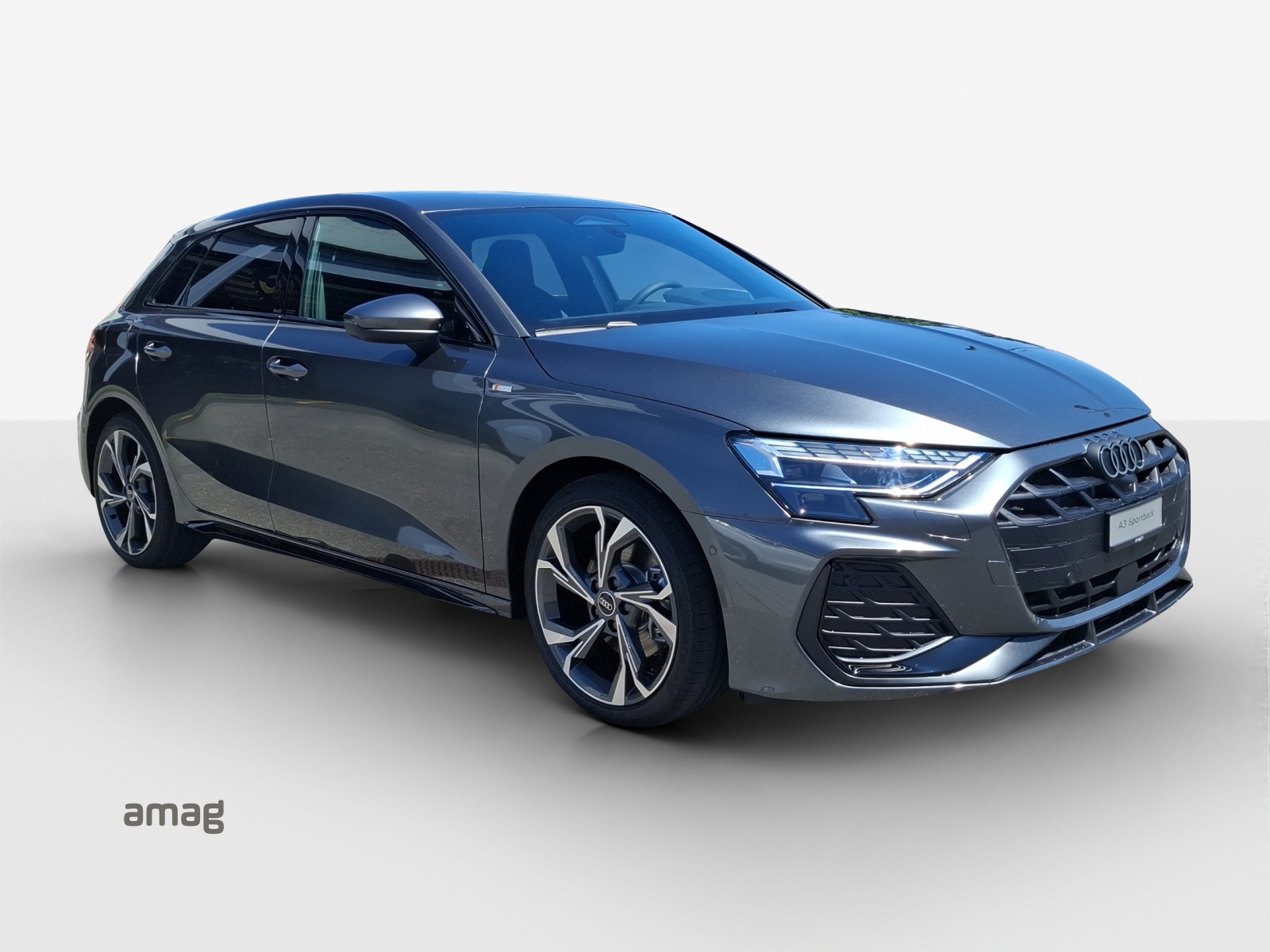AUDI A3 Sportback TFSI 150 kW quattro S line S tronic-image-5
