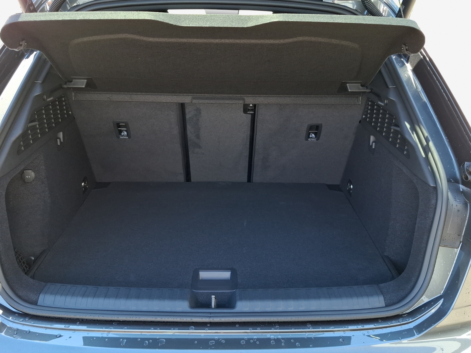 AUDI A3 Sportback TFSI 150 kW quattro S line S tronic-image-12