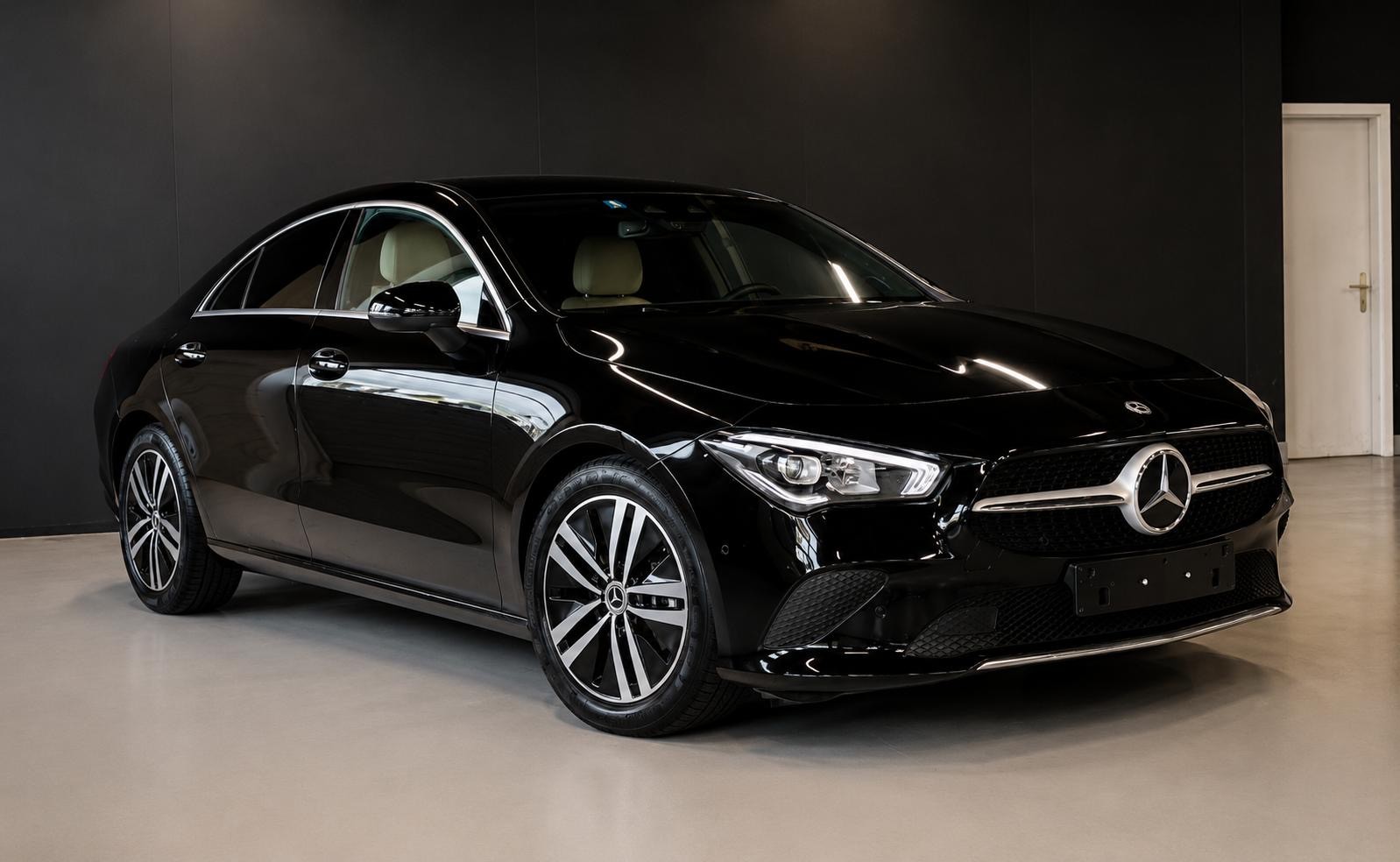 MERCEDES-BENZ CLA 200 | Apple CarPlay | Digital Cockpit | Luxus Interieur-image-3