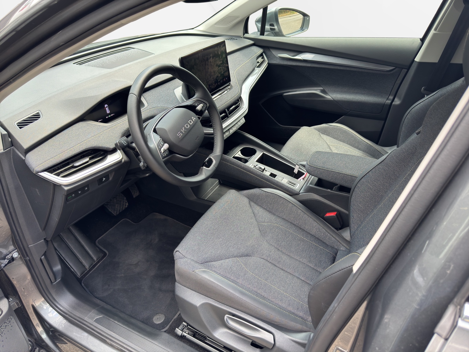 SKODA Elroq 85-image-8