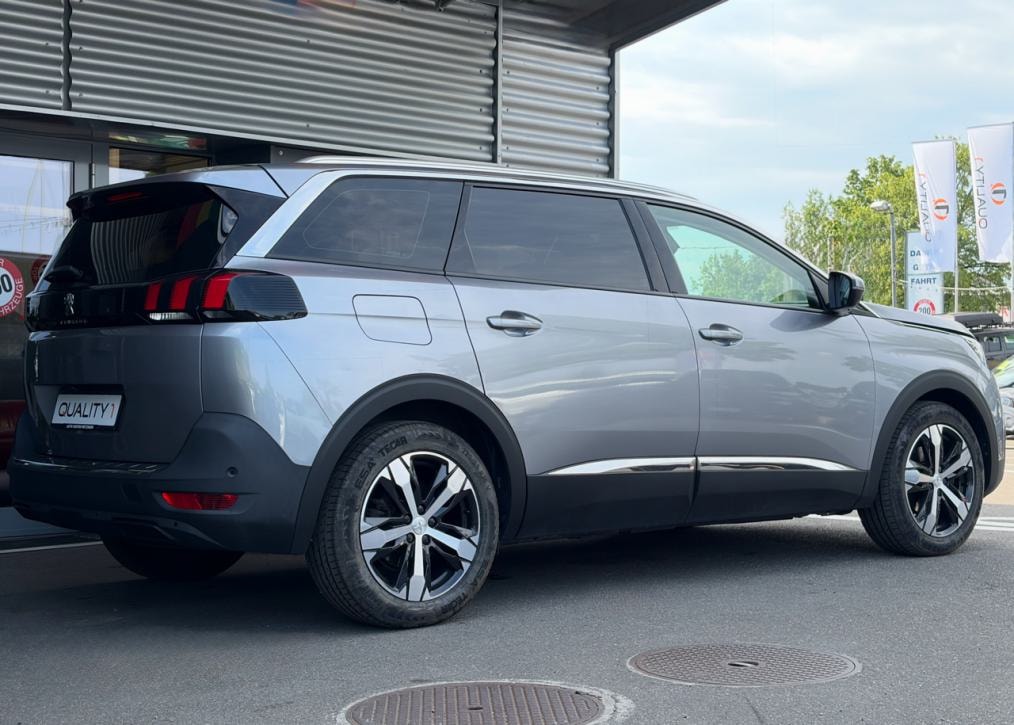 PEUGEOT 5008 1.5 BlueHDi Allure EAT-image-2