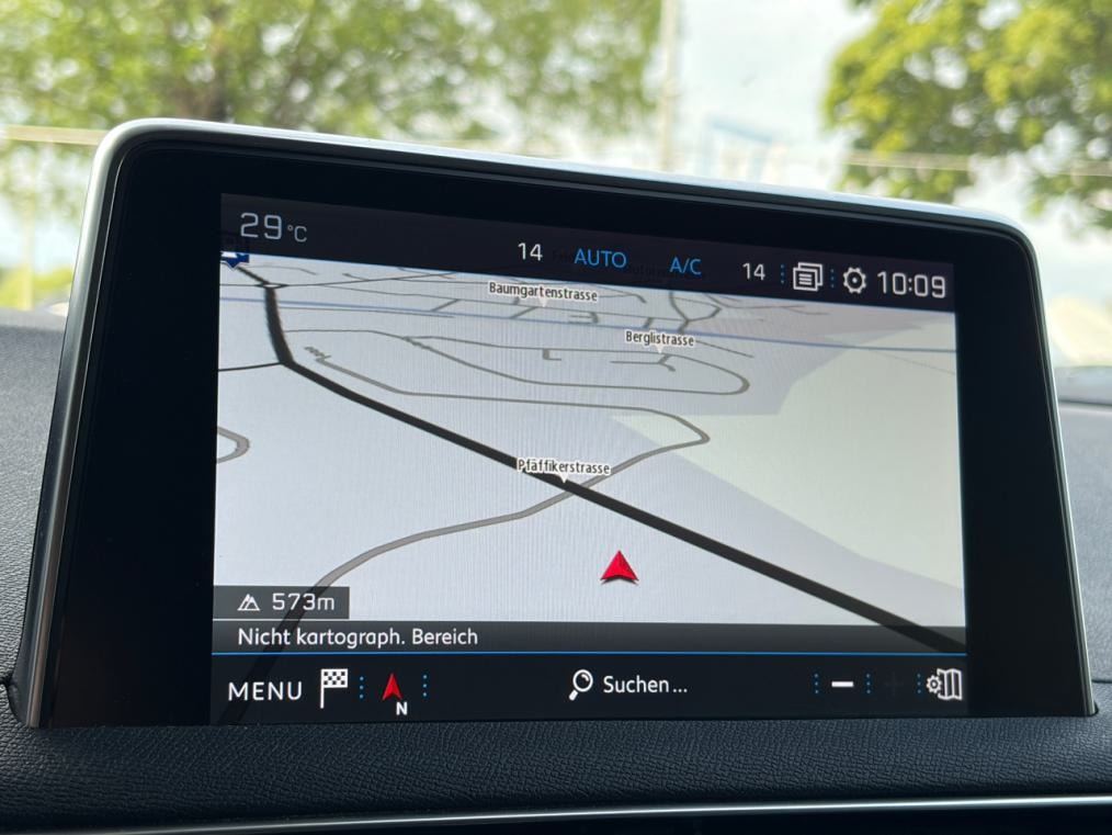 PEUGEOT 5008 1.5 BlueHDi Allure EAT-image-5