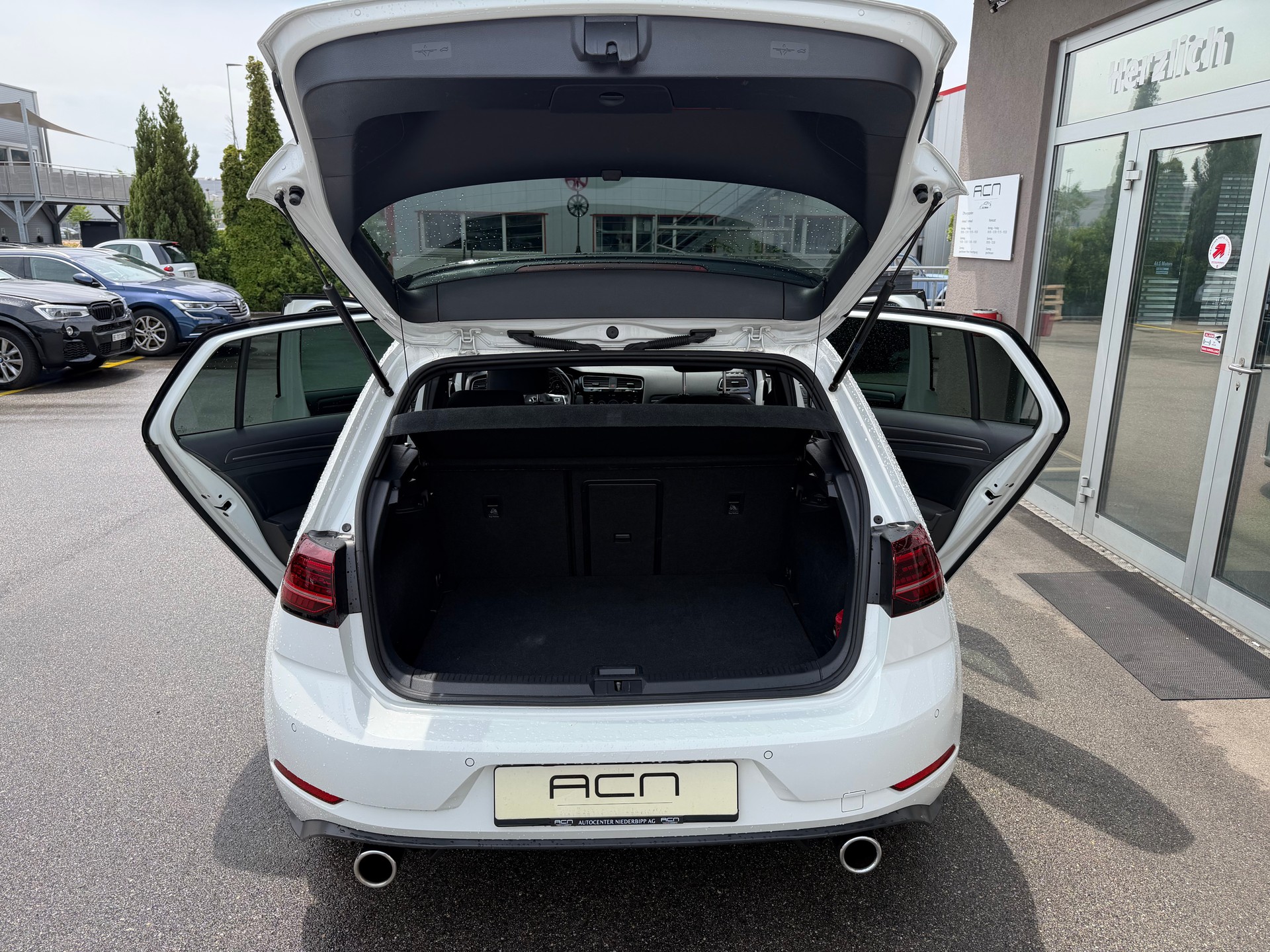 VW Golf 2.0 TSI GTI Performance DSG-image-13
