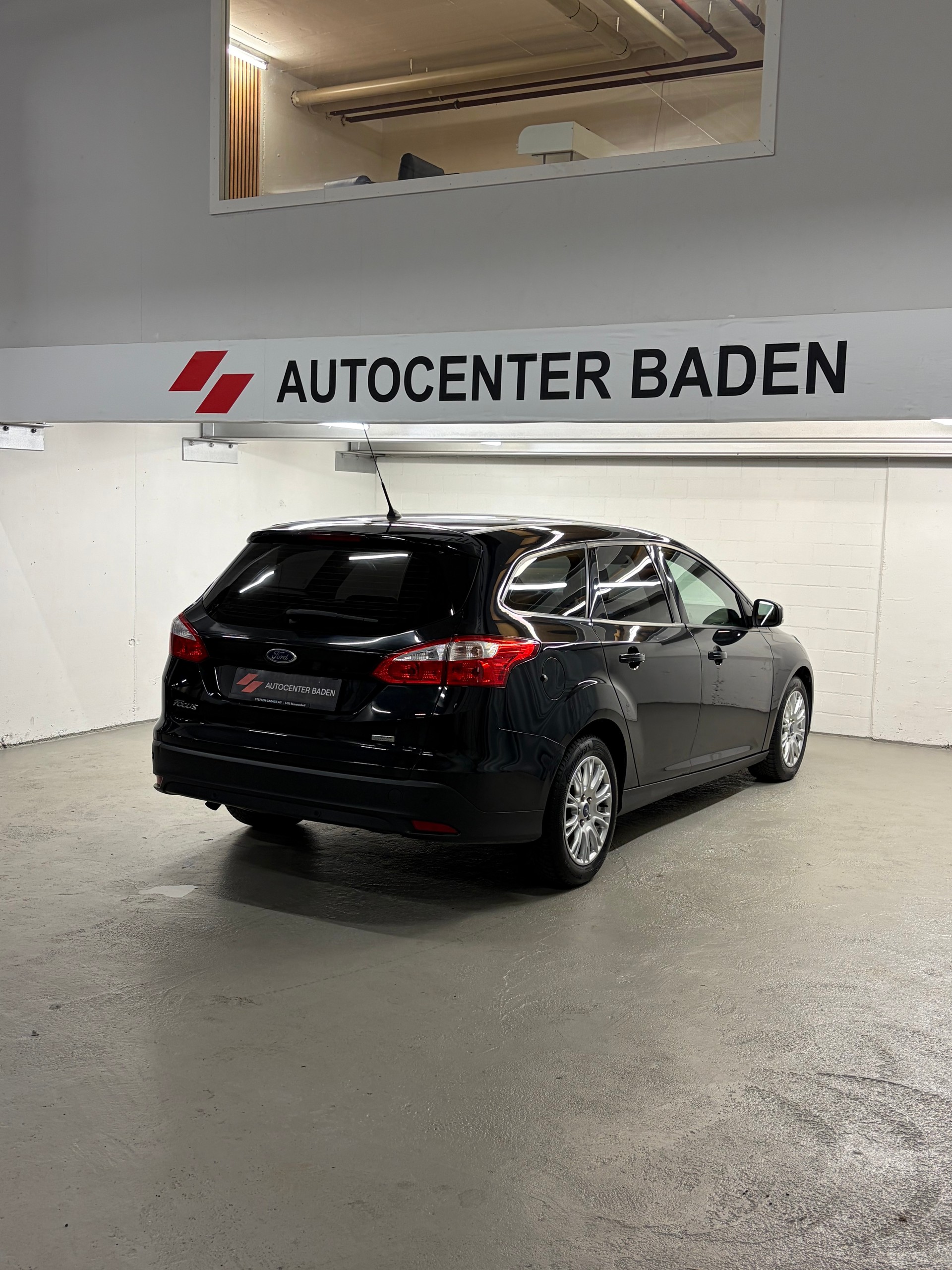 FORD Focus 1.0 SCTi Titanium-image-3