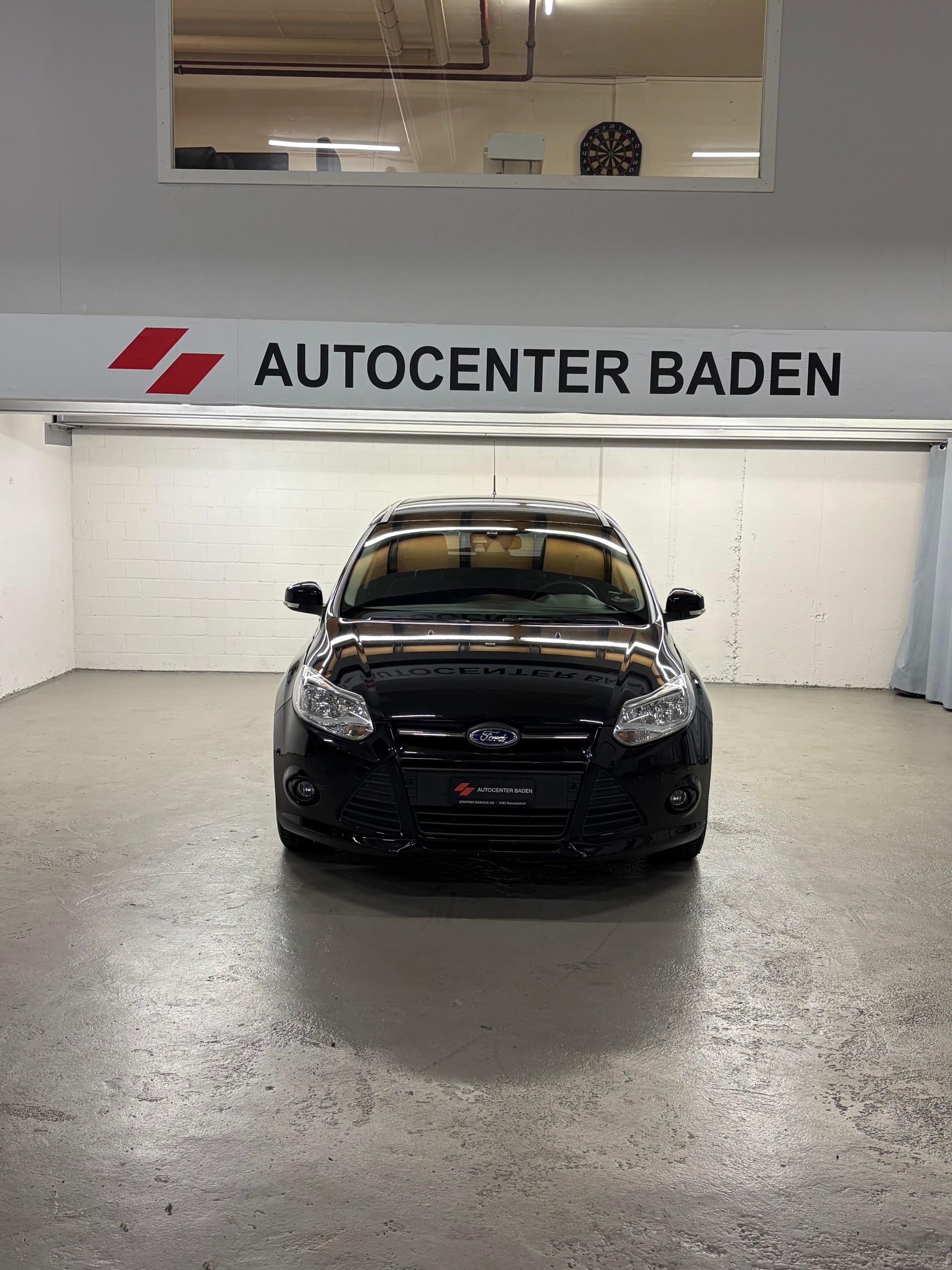 FORD Focus 1.0 SCTi Titanium-image-1
