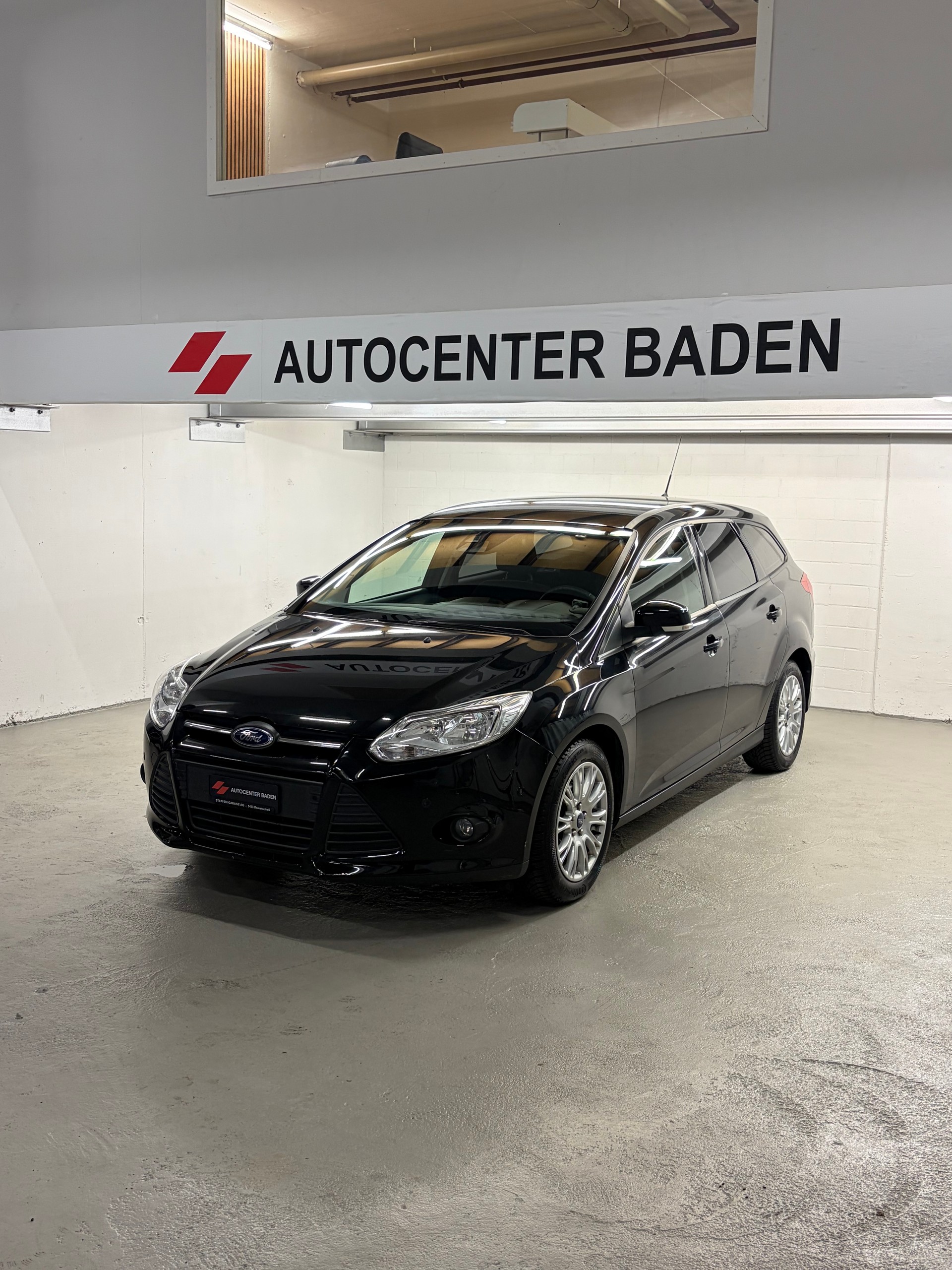 FORD Focus 1.0 SCTi Titanium-image-0