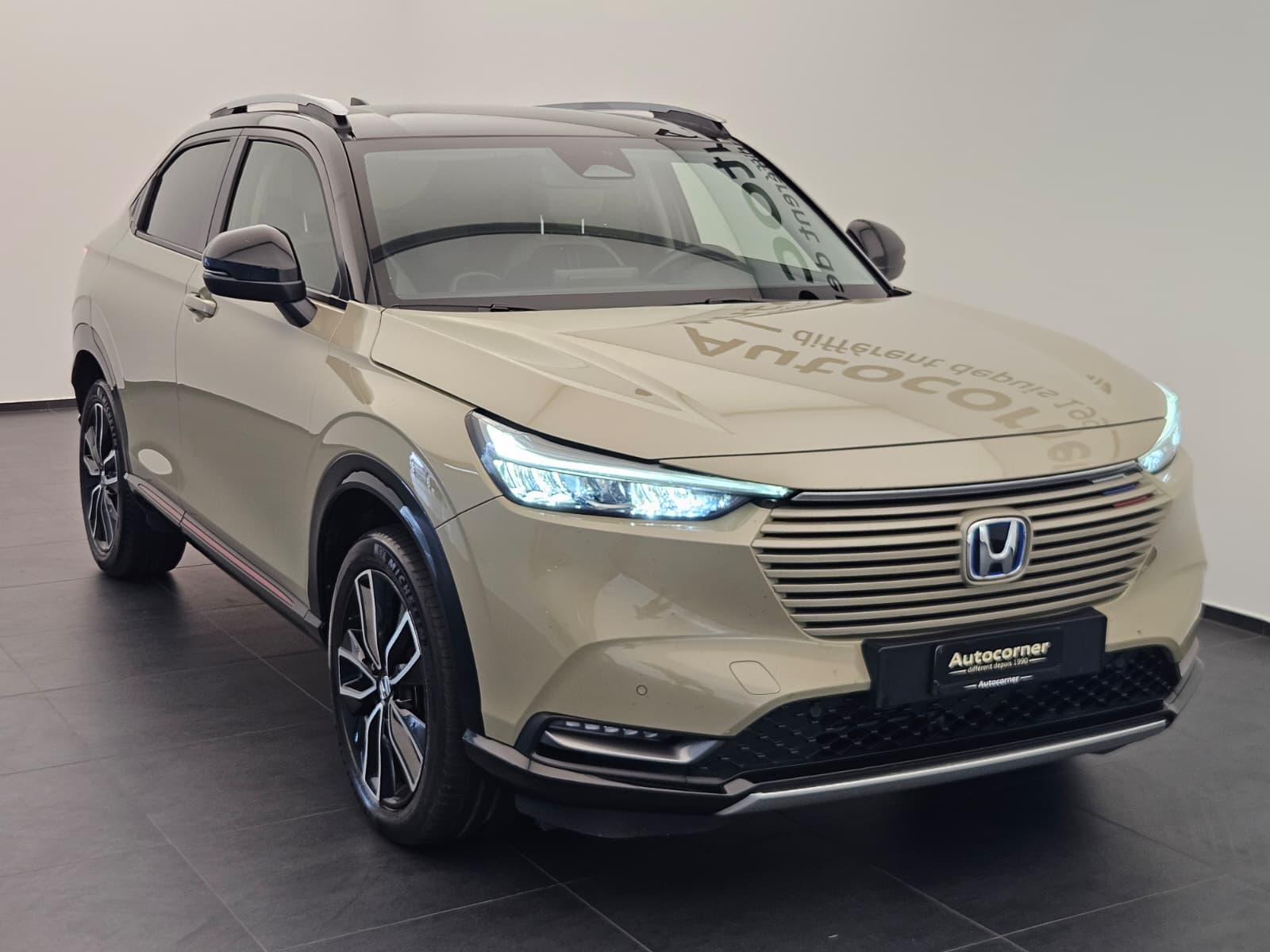 HONDA HR-V 1.5i-MMD Advance Style CVT-image-4