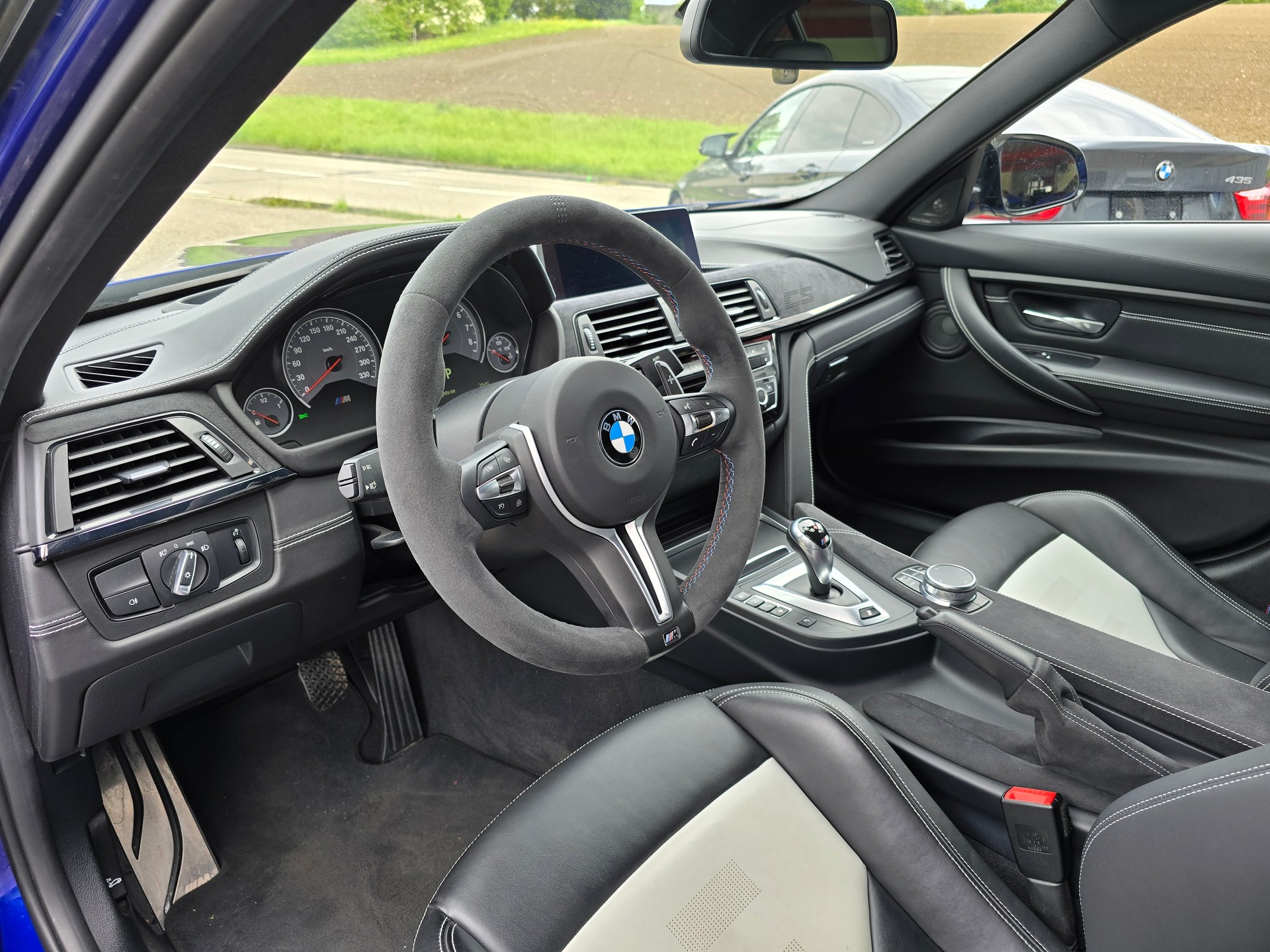 BMW M3 CS SAN MARINO-image-12
