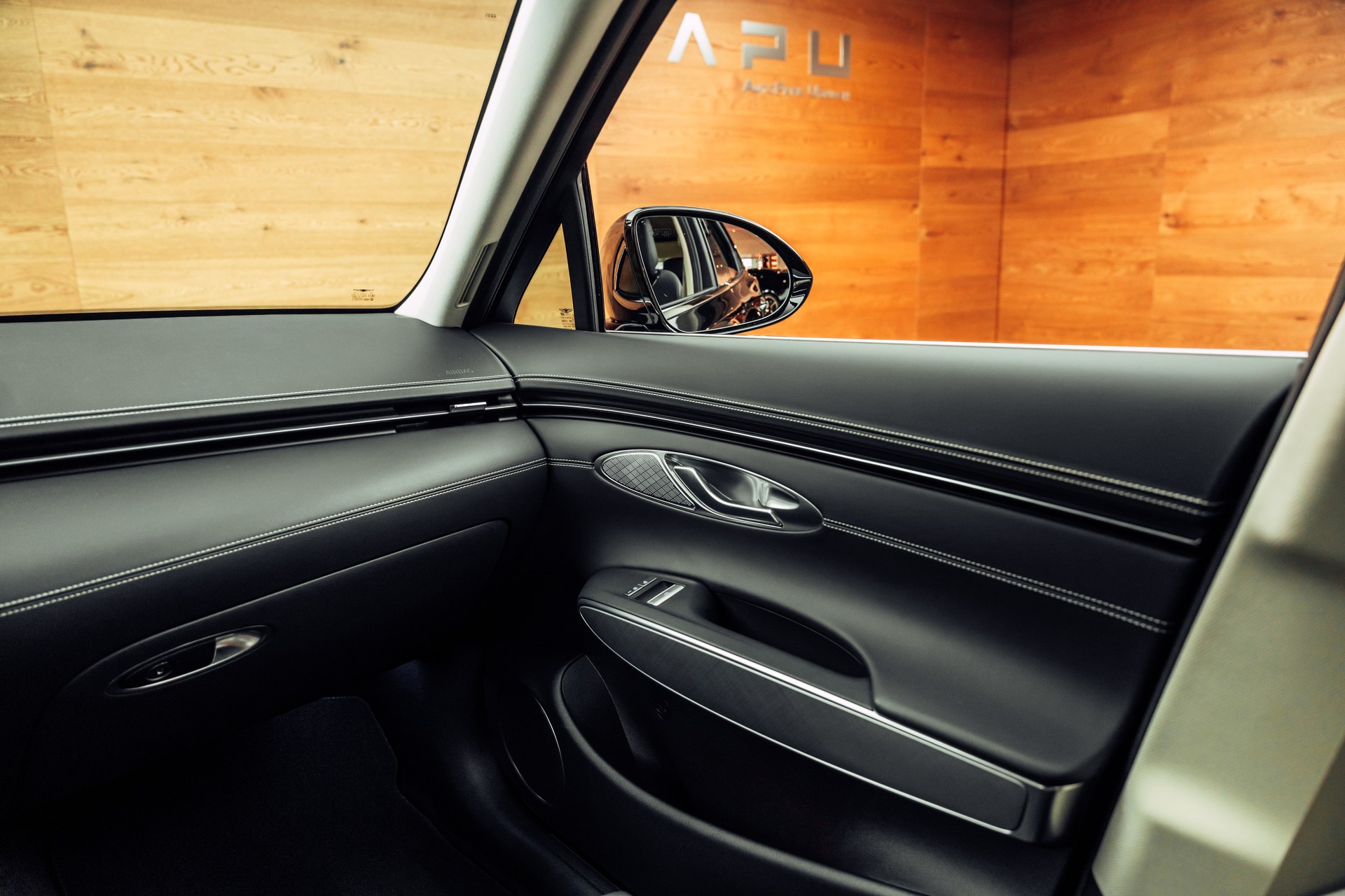 GENESIS GV70 Electrified Sport kWh 77,4 AWD-image-10