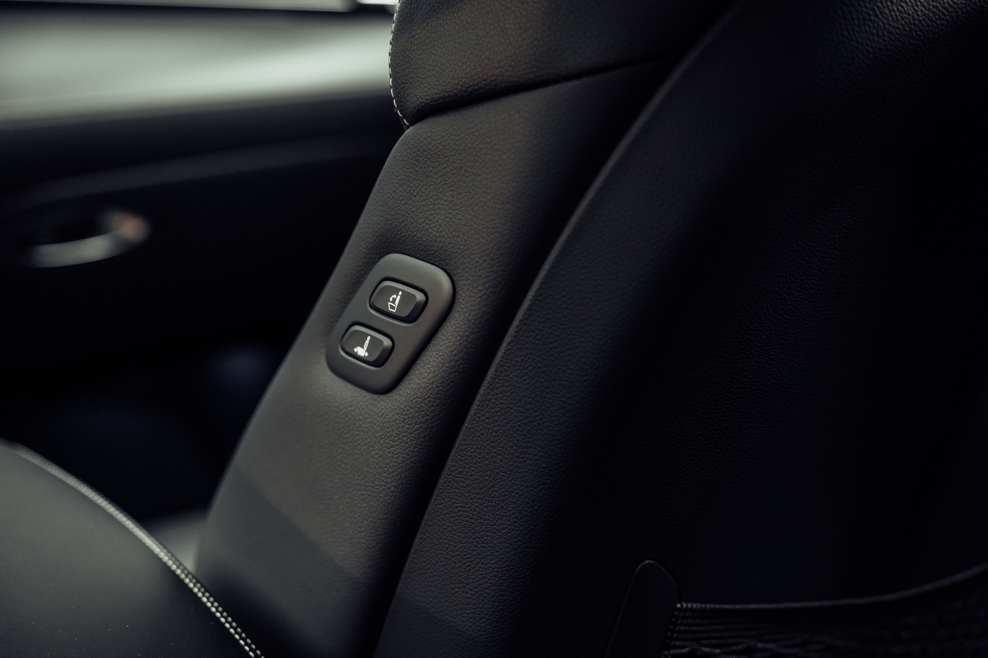 GENESIS GV70 Electrified Sport kWh 77,4 AWD-image-13