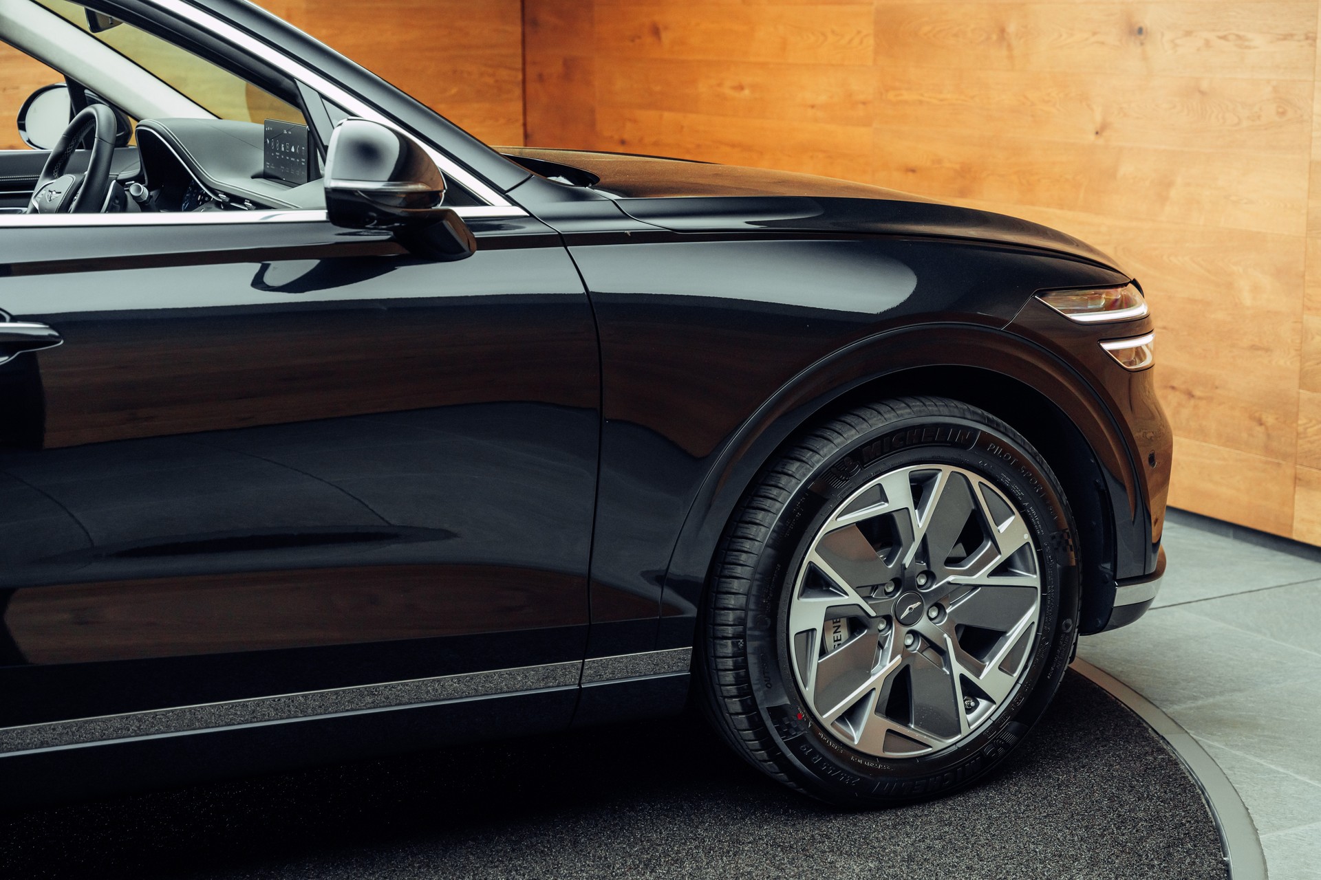 GENESIS GV70 Electrified Sport kWh 77,4 AWD-image-22