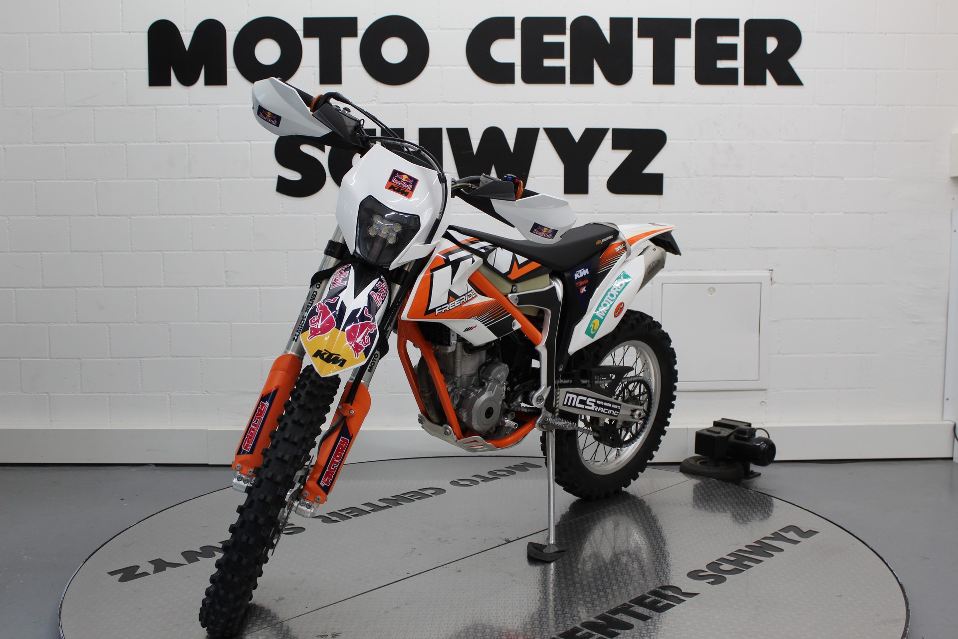 KTM 350 F Freeride-showroom-element-2