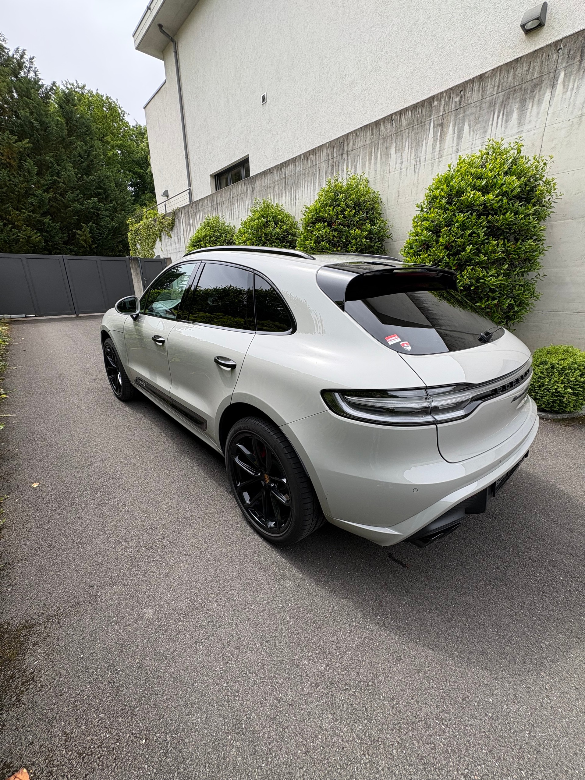 PORSCHE 2.9 V6 GTS-image-1