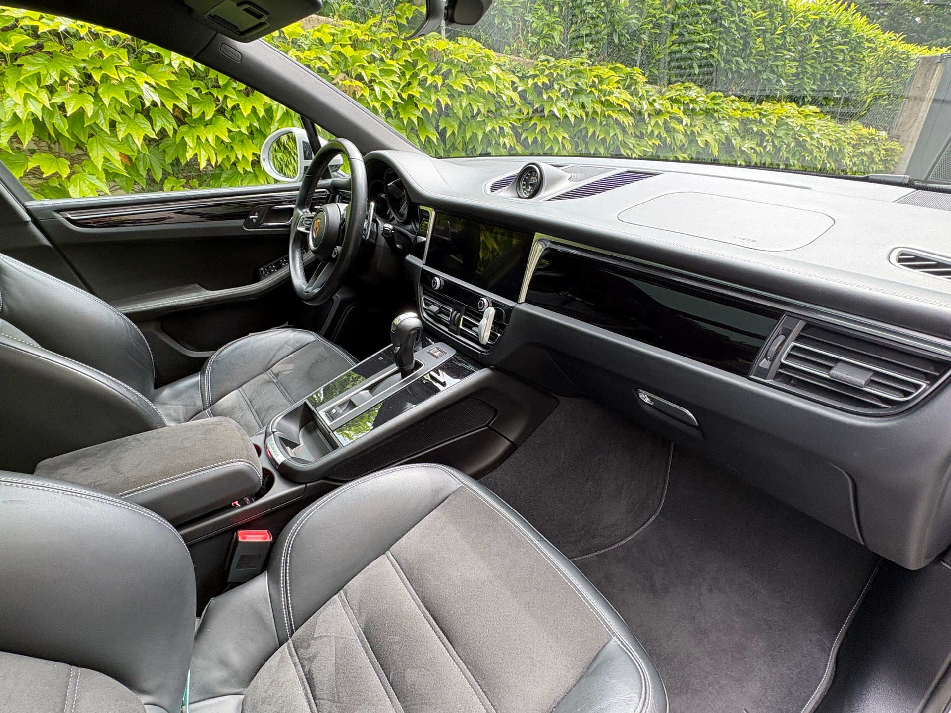 PORSCHE 2.9 V6 GTS-image-3