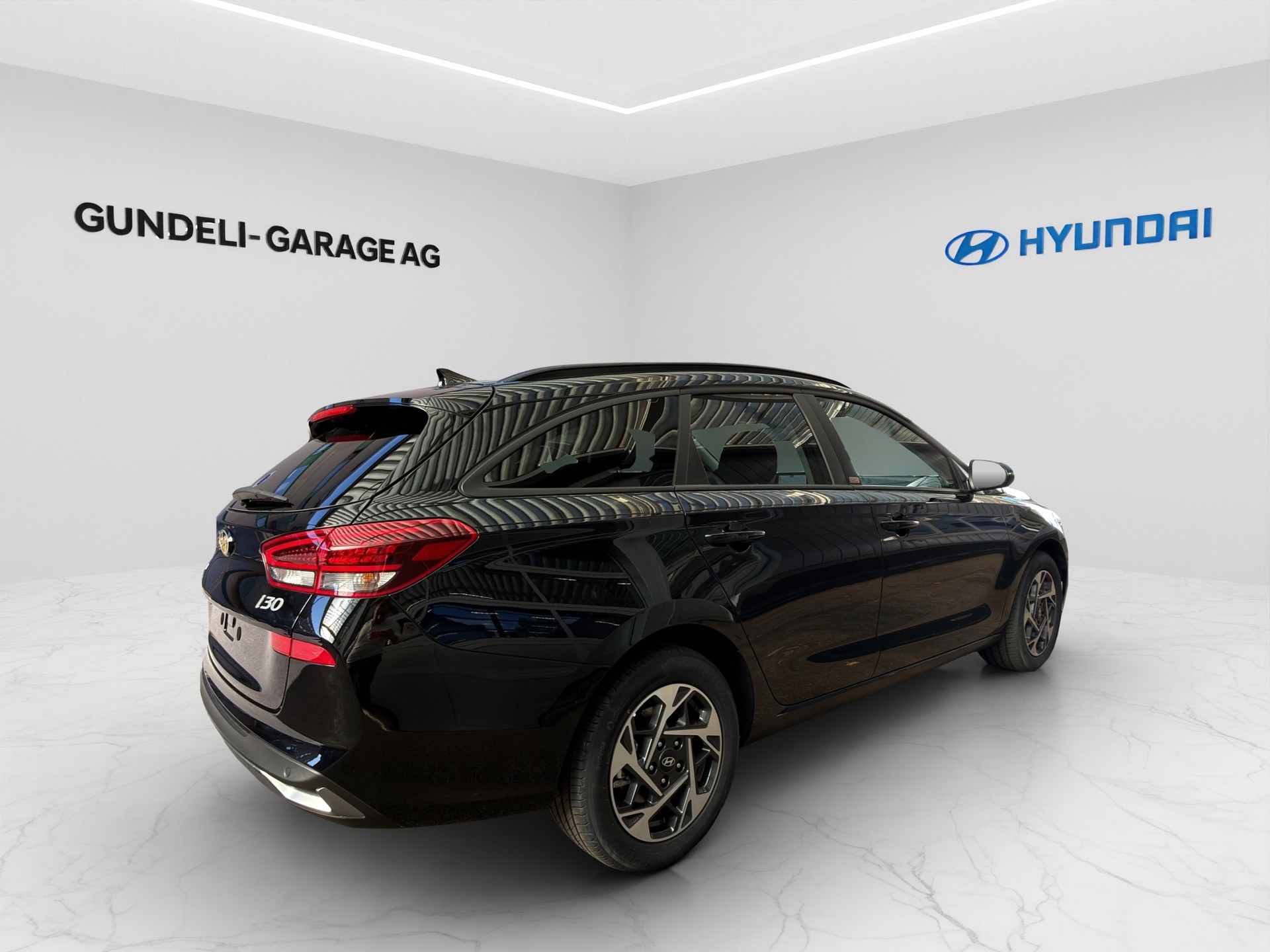 HYUNDAI i30 Wagon 1.5 T-GDi Amplia 48V MH DCT-image-5