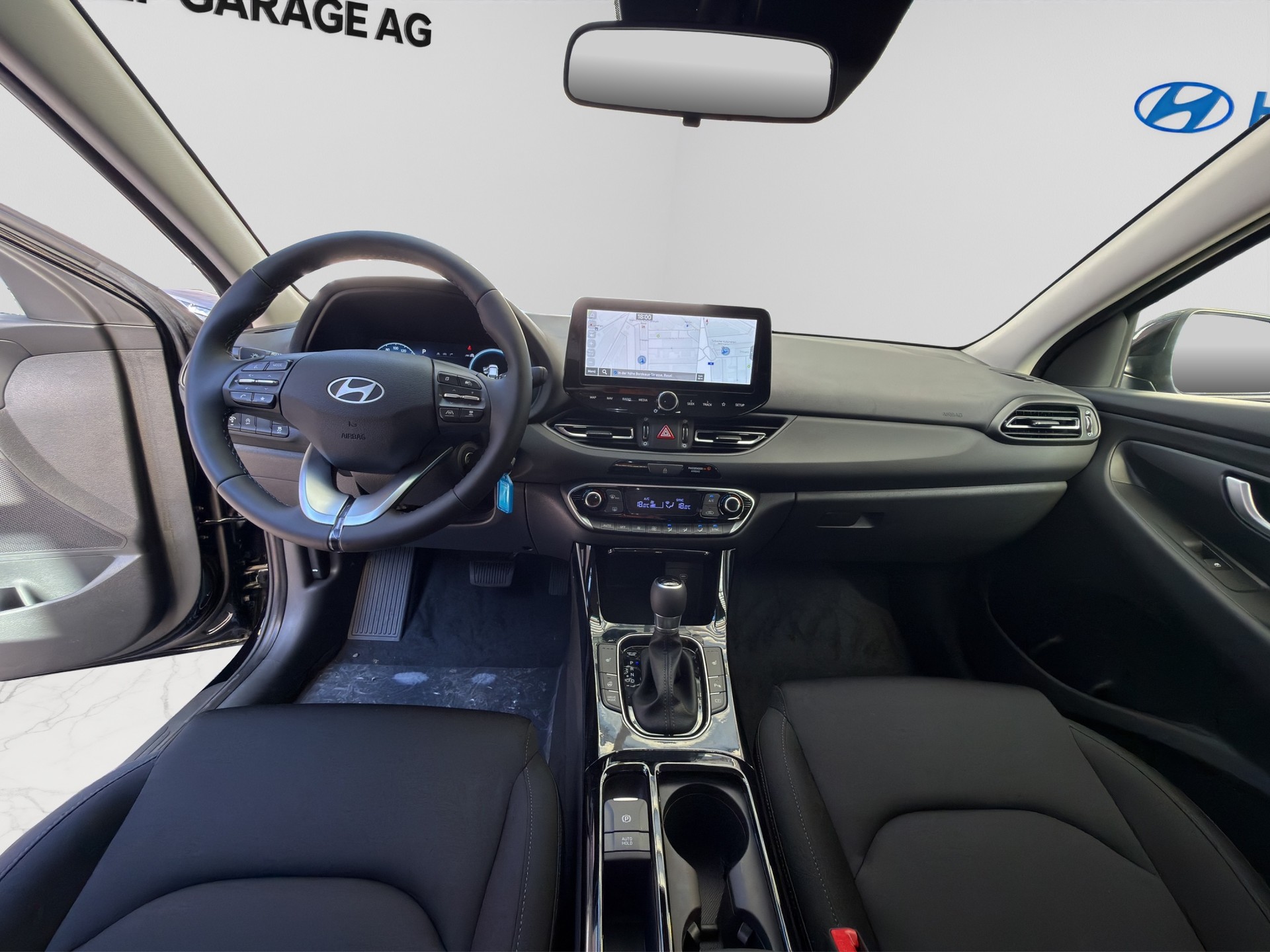 HYUNDAI i30 Wagon 1.5 T-GDi Amplia 48V MH DCT-image-13