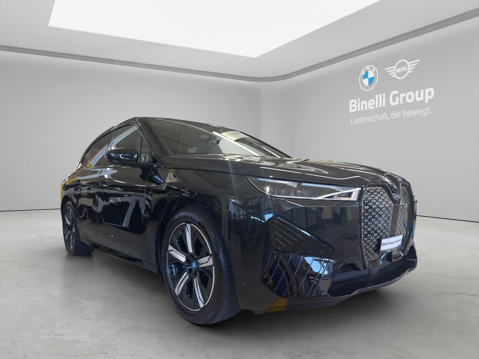 BMW iX xDrive40-image-19