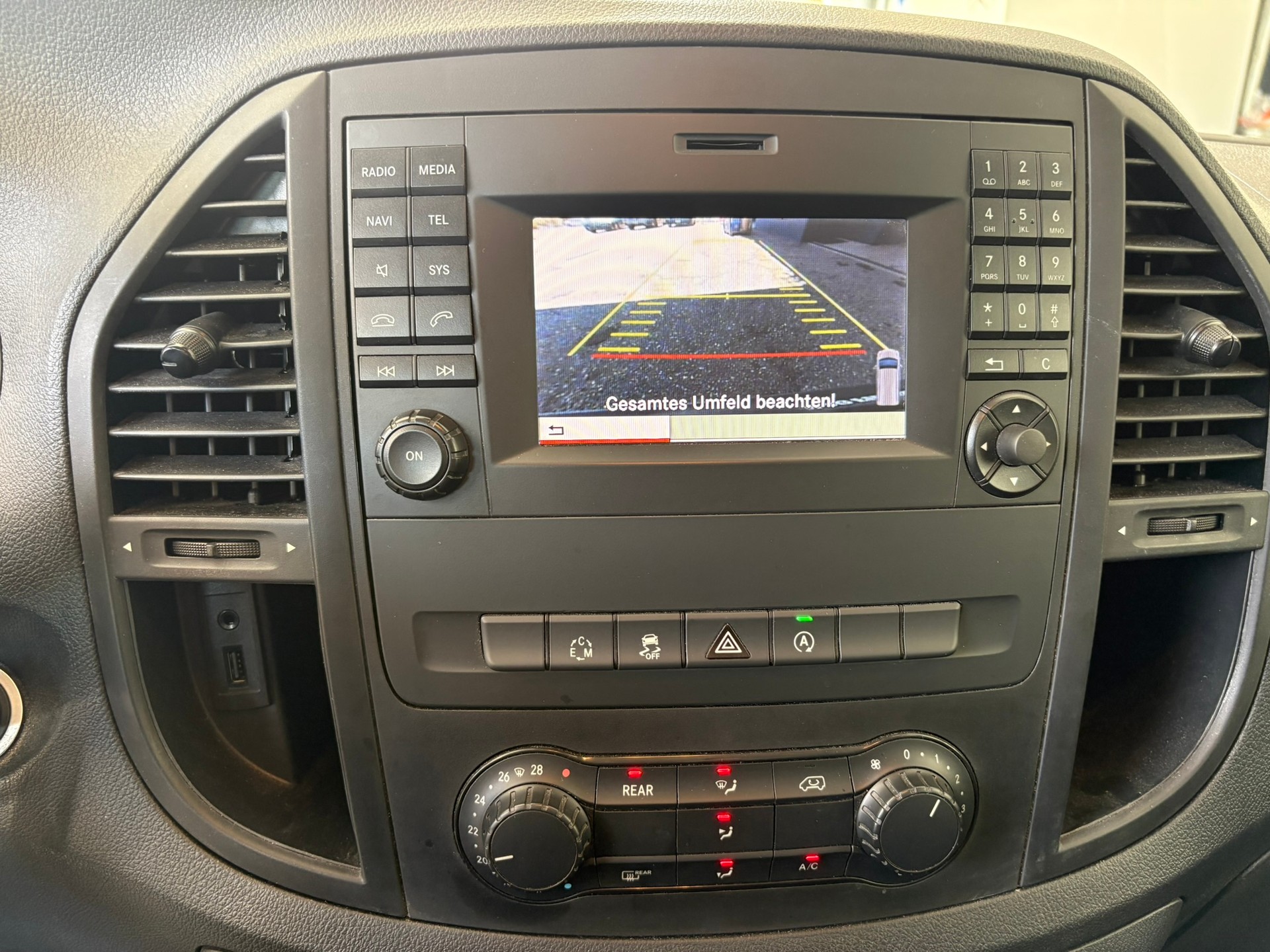 MERCEDES-BENZ Vito 116 BT Pro 4M A-image-12